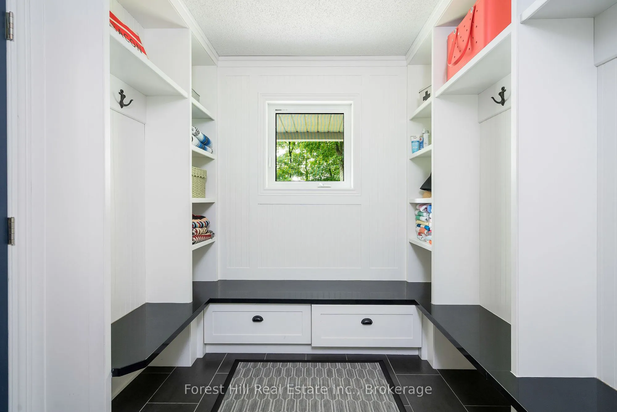 227 Peters Crescent