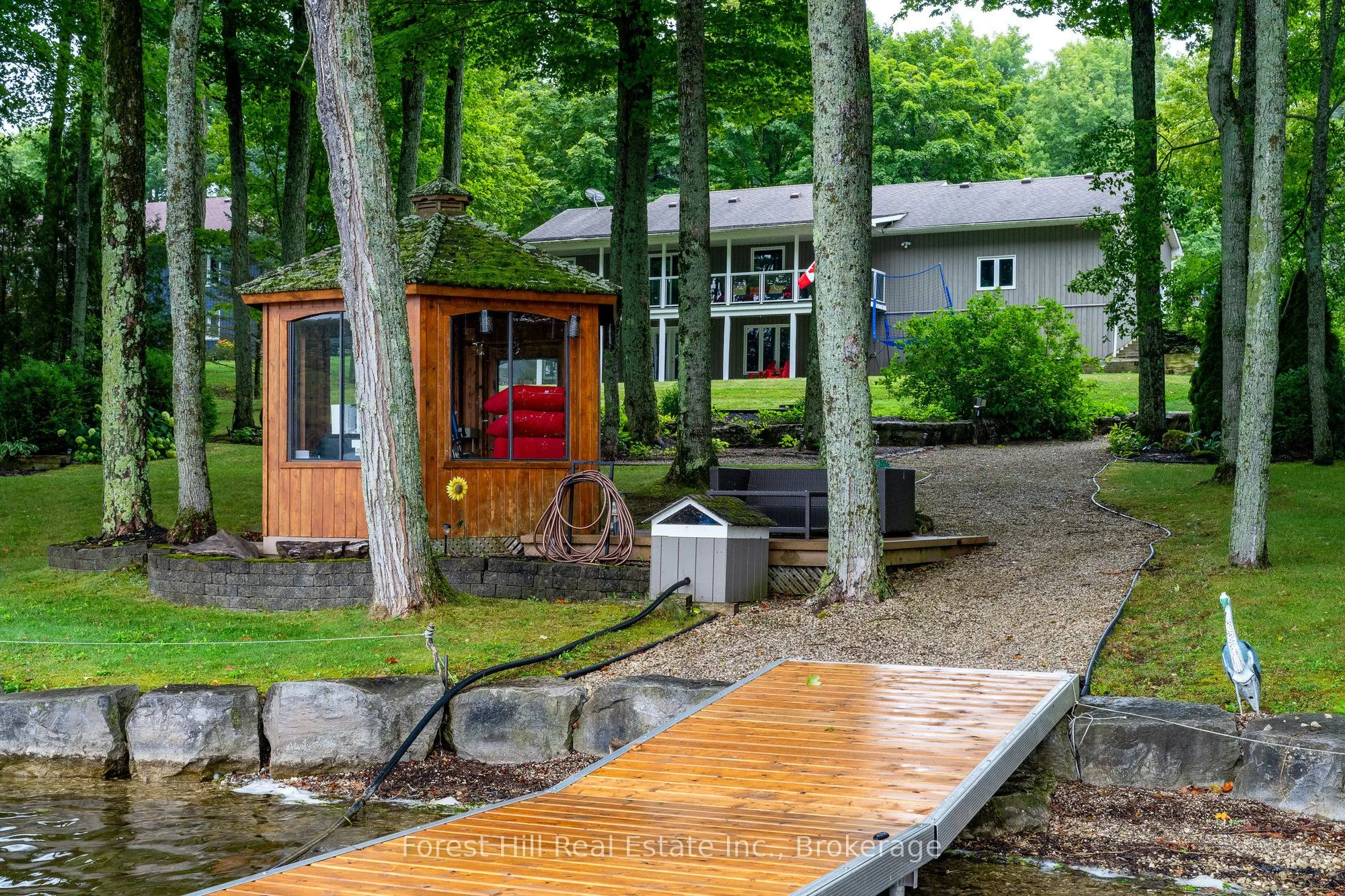 227 Peters Crescent