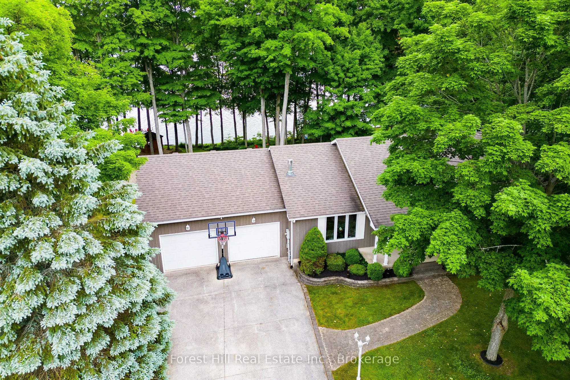 227 Peters Crescent