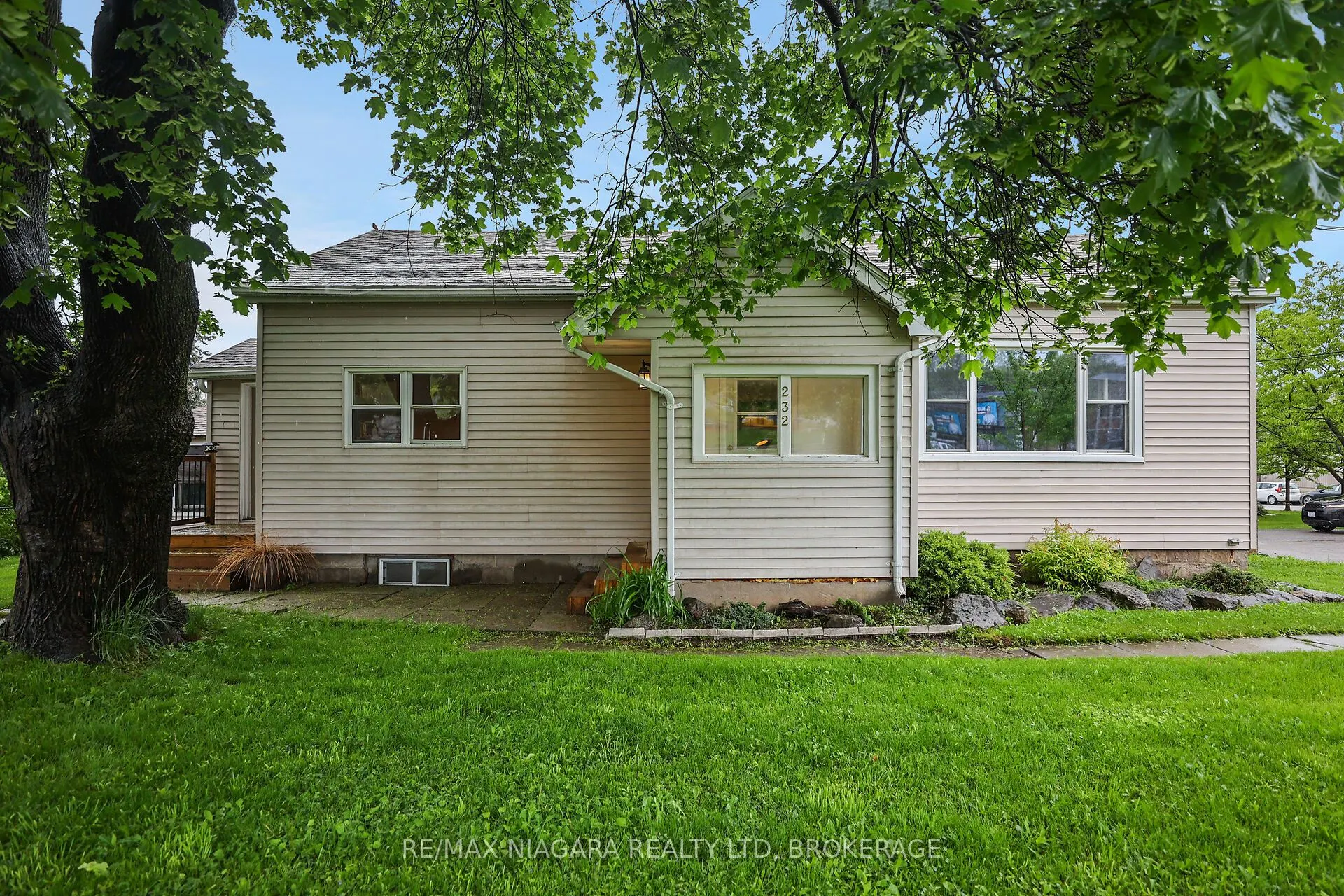 232 Merritt Street