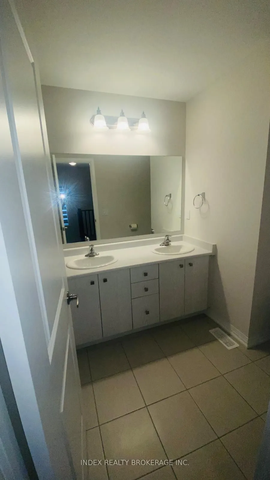 249 Rosebury Way