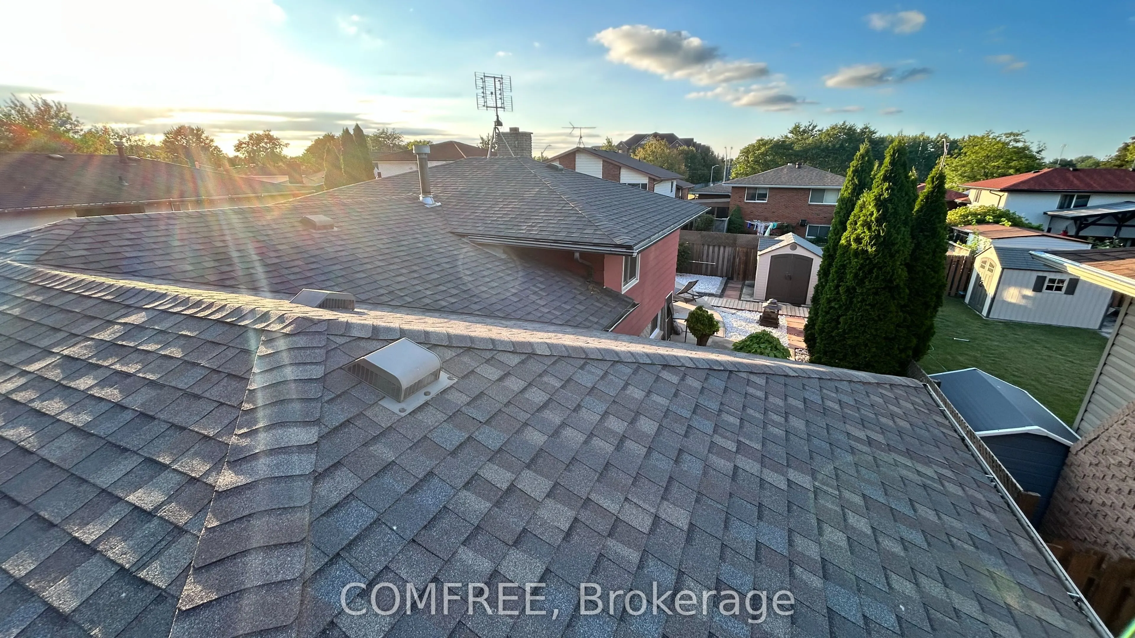 9657 Midfield Crescent