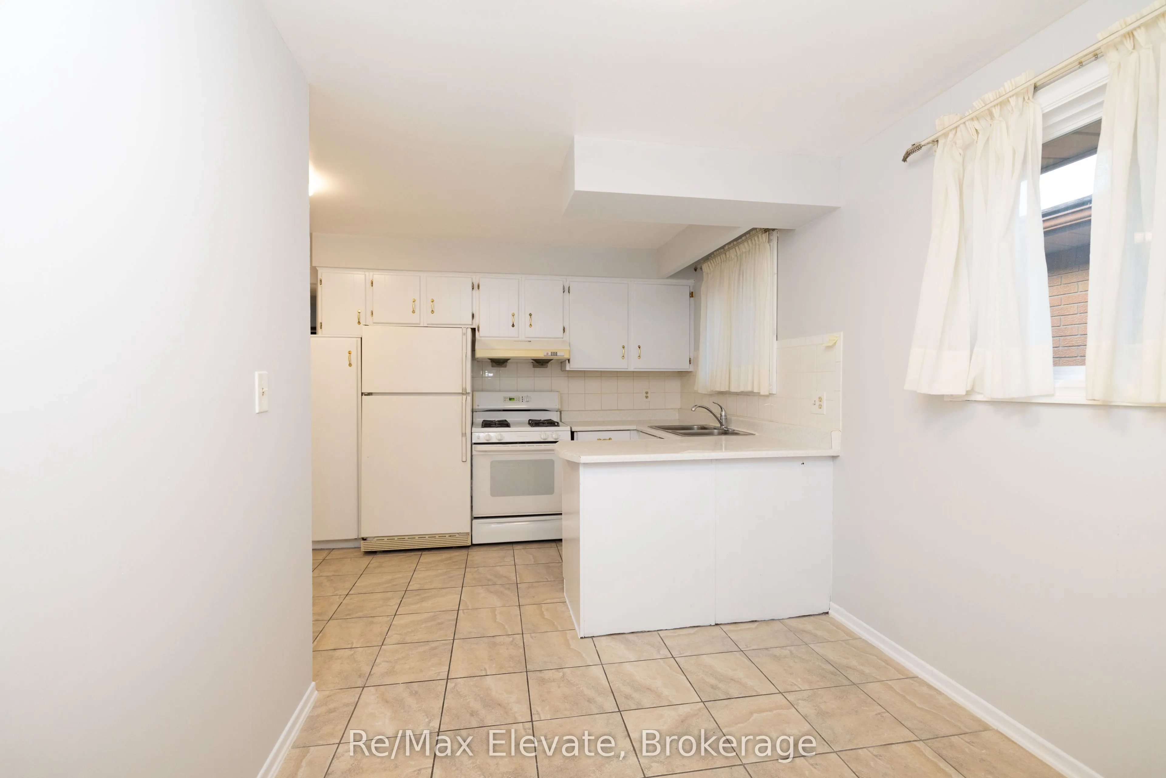 83 Ward Avenue