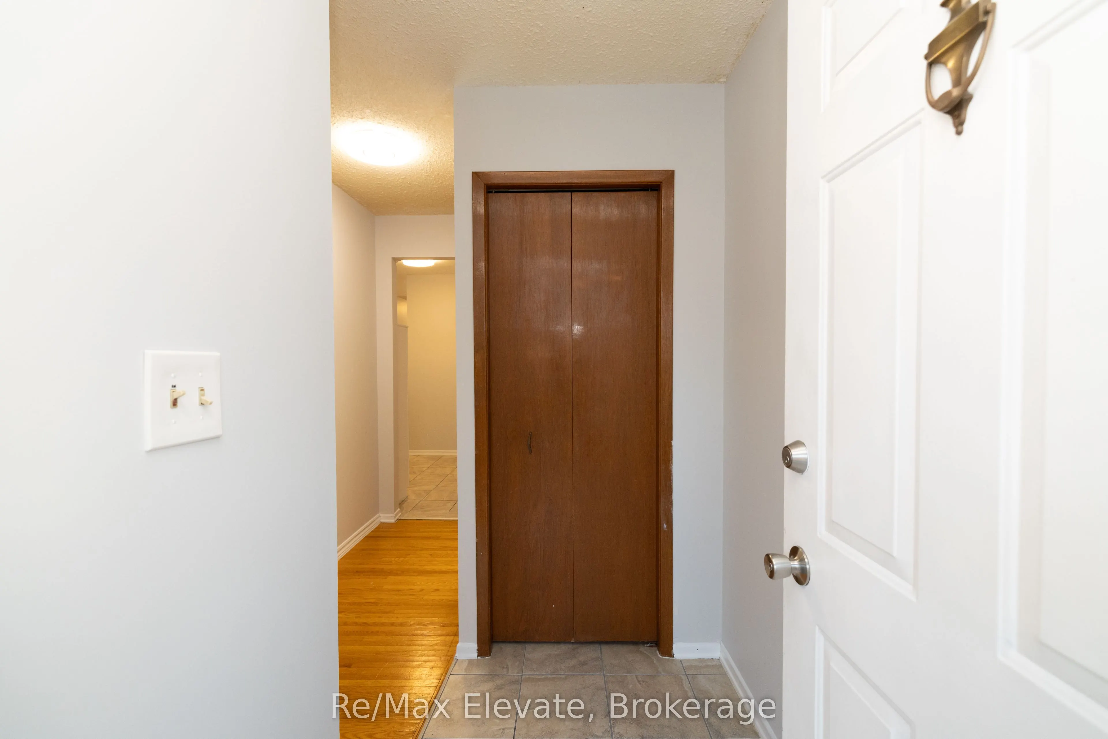 83 Ward Avenue