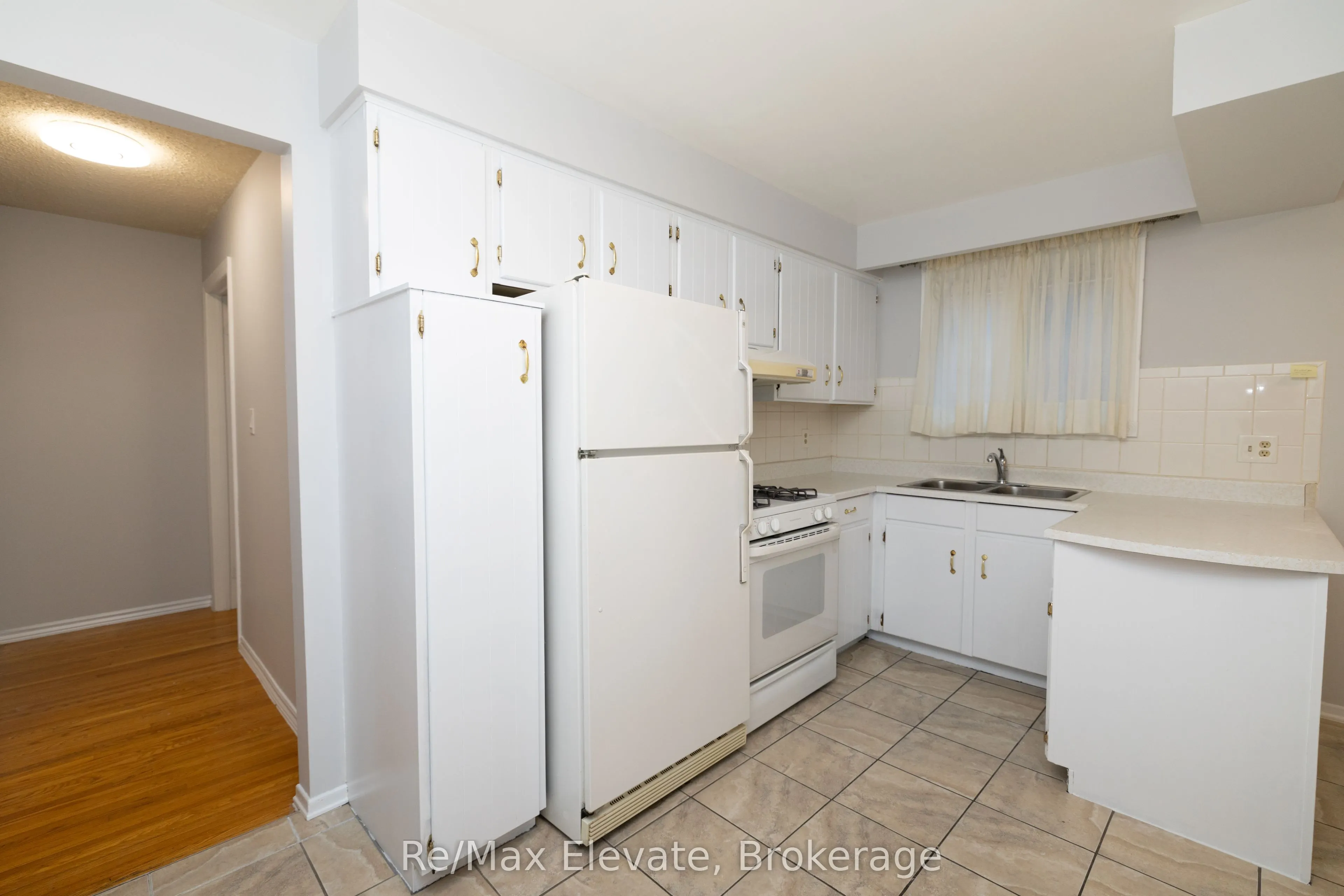 83 Ward Avenue