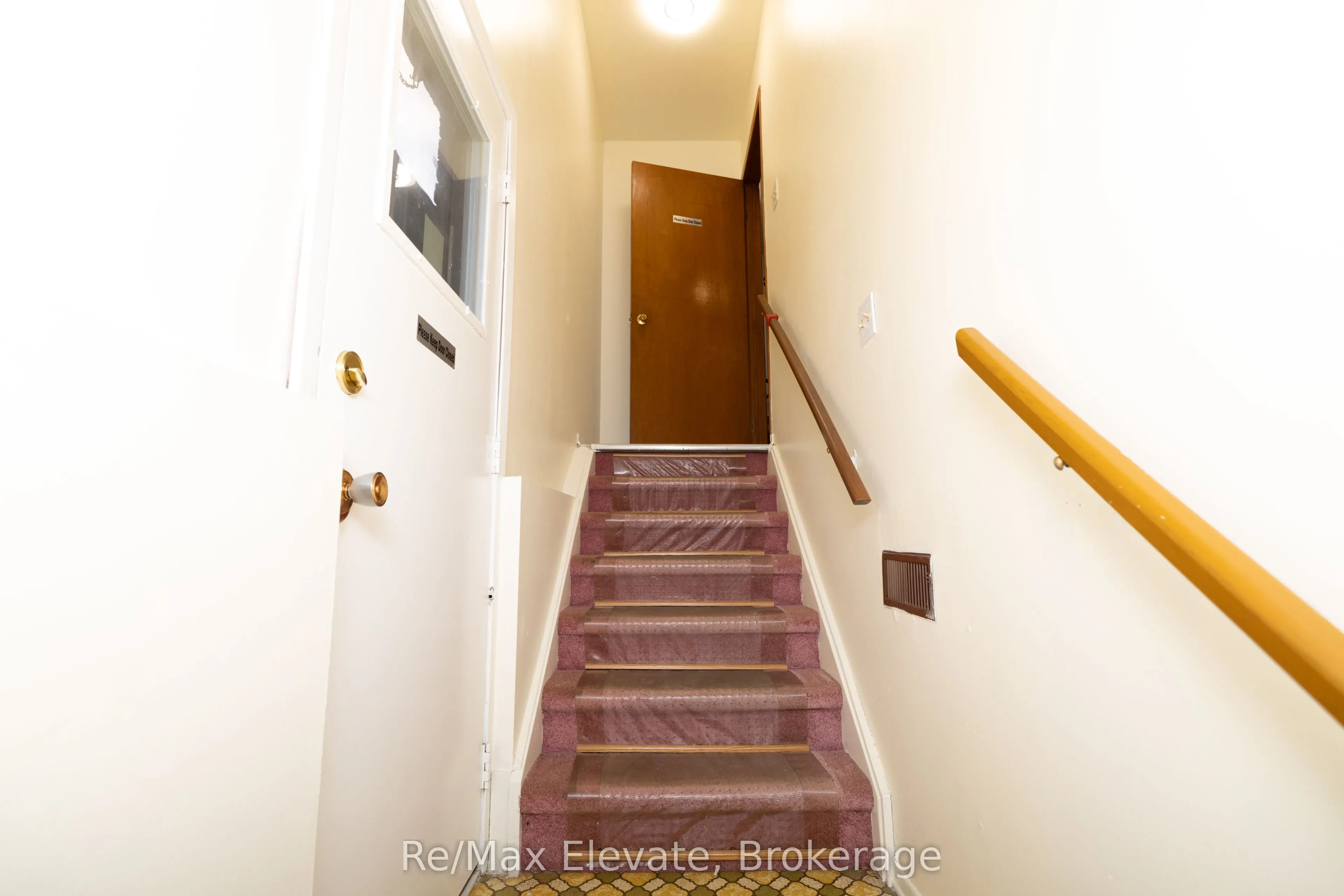 83 Ward Avenue
