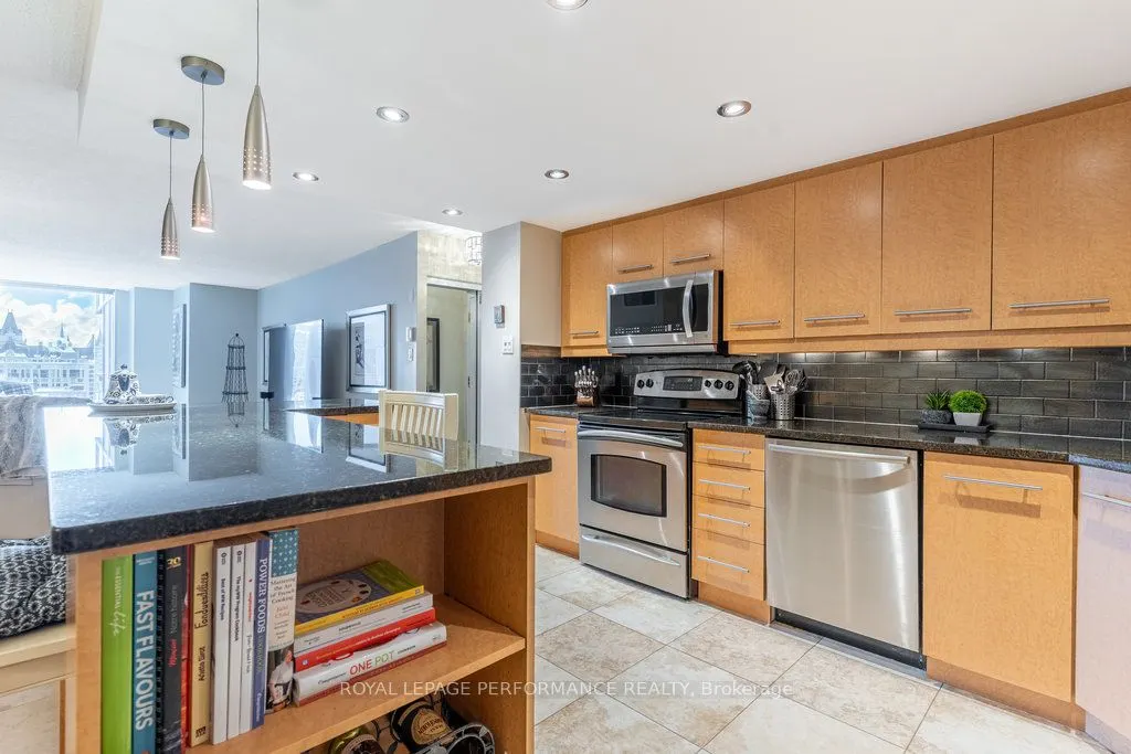 160 George Street, #1401