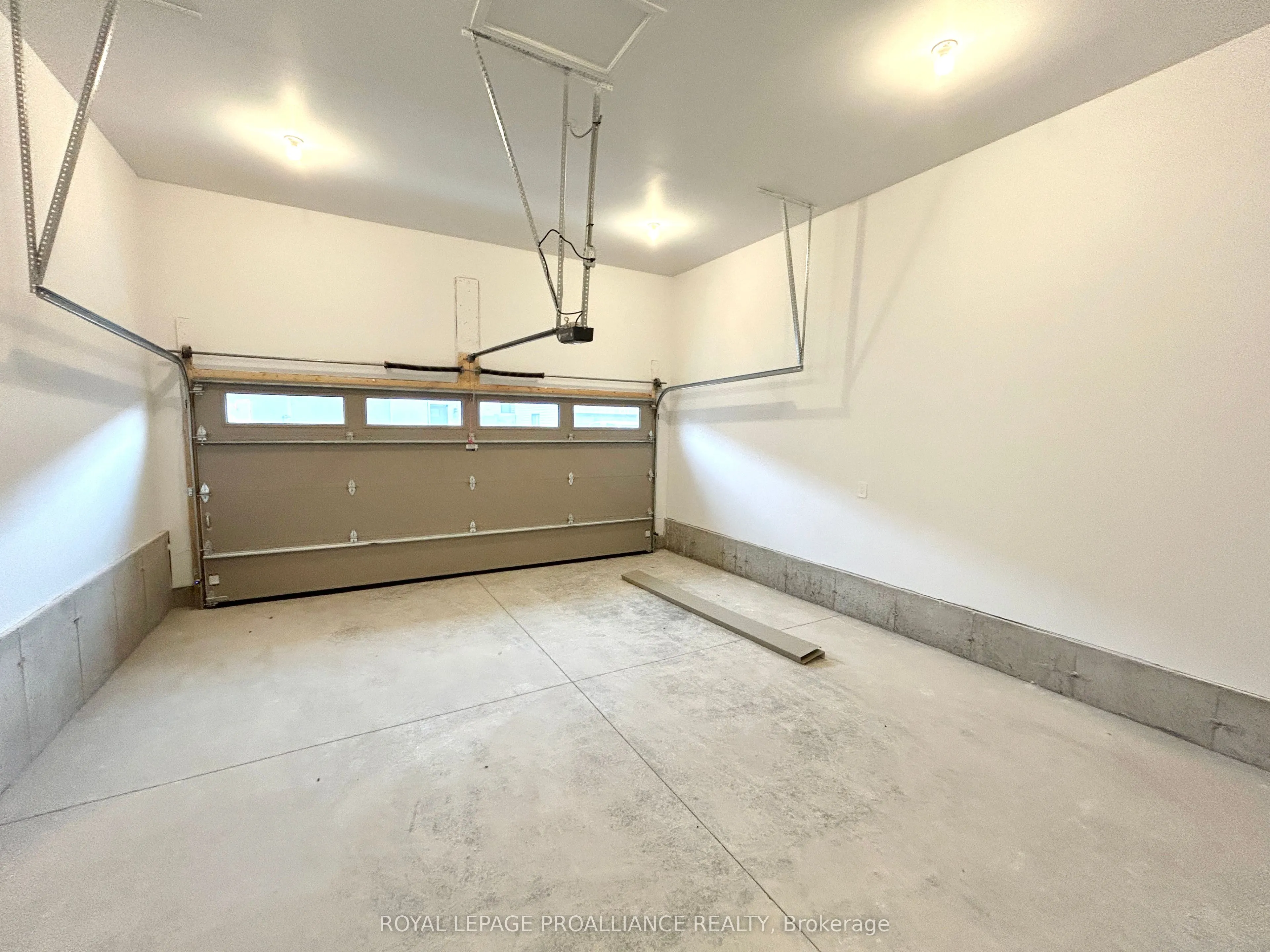 35 Athabaska Drive