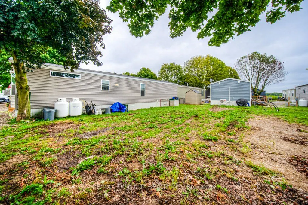 99 Fourth Concession Road, #517