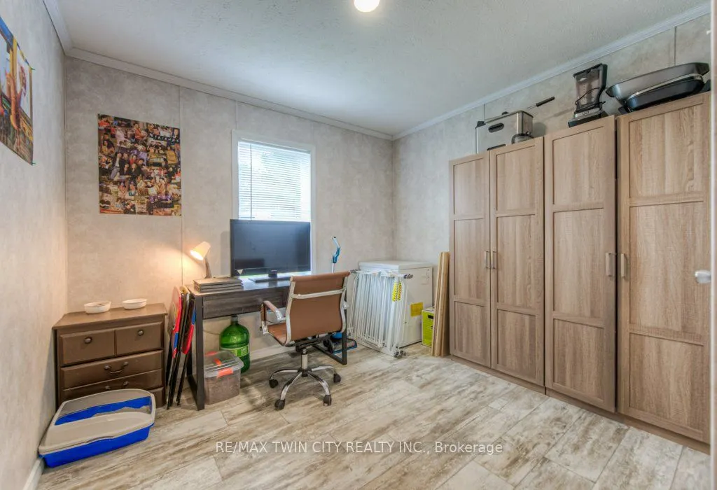 99 Fourth Concession Road, #517