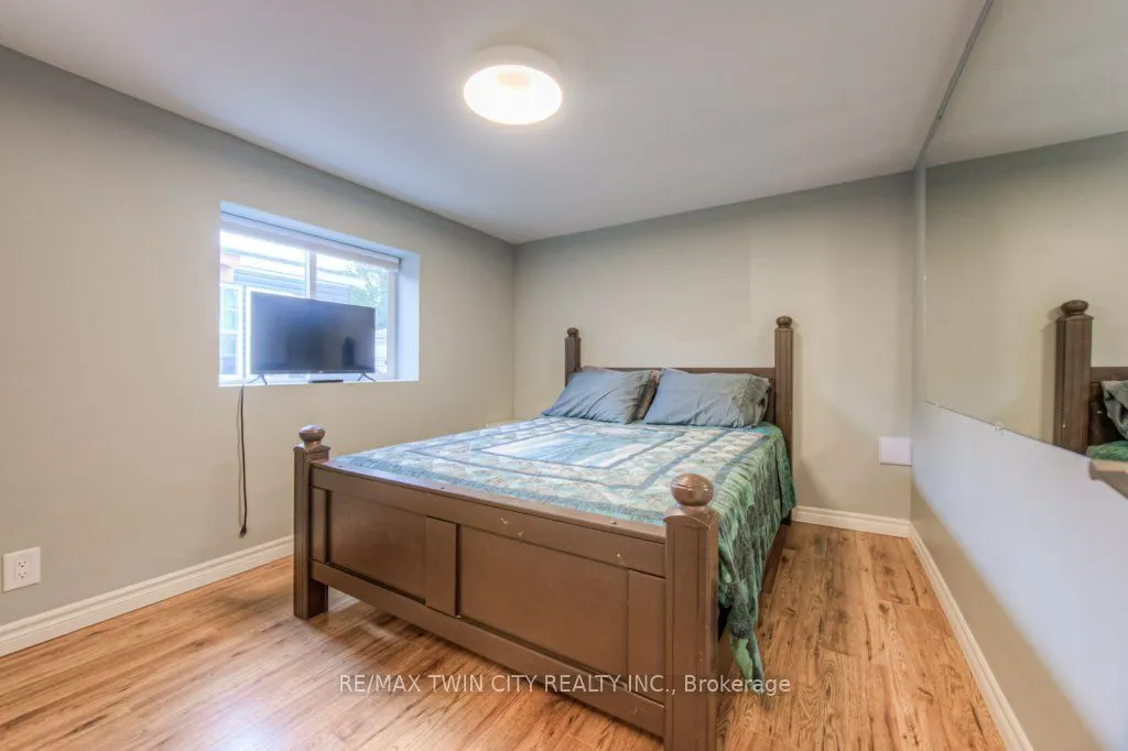 99 Fourth Concession Road, #517