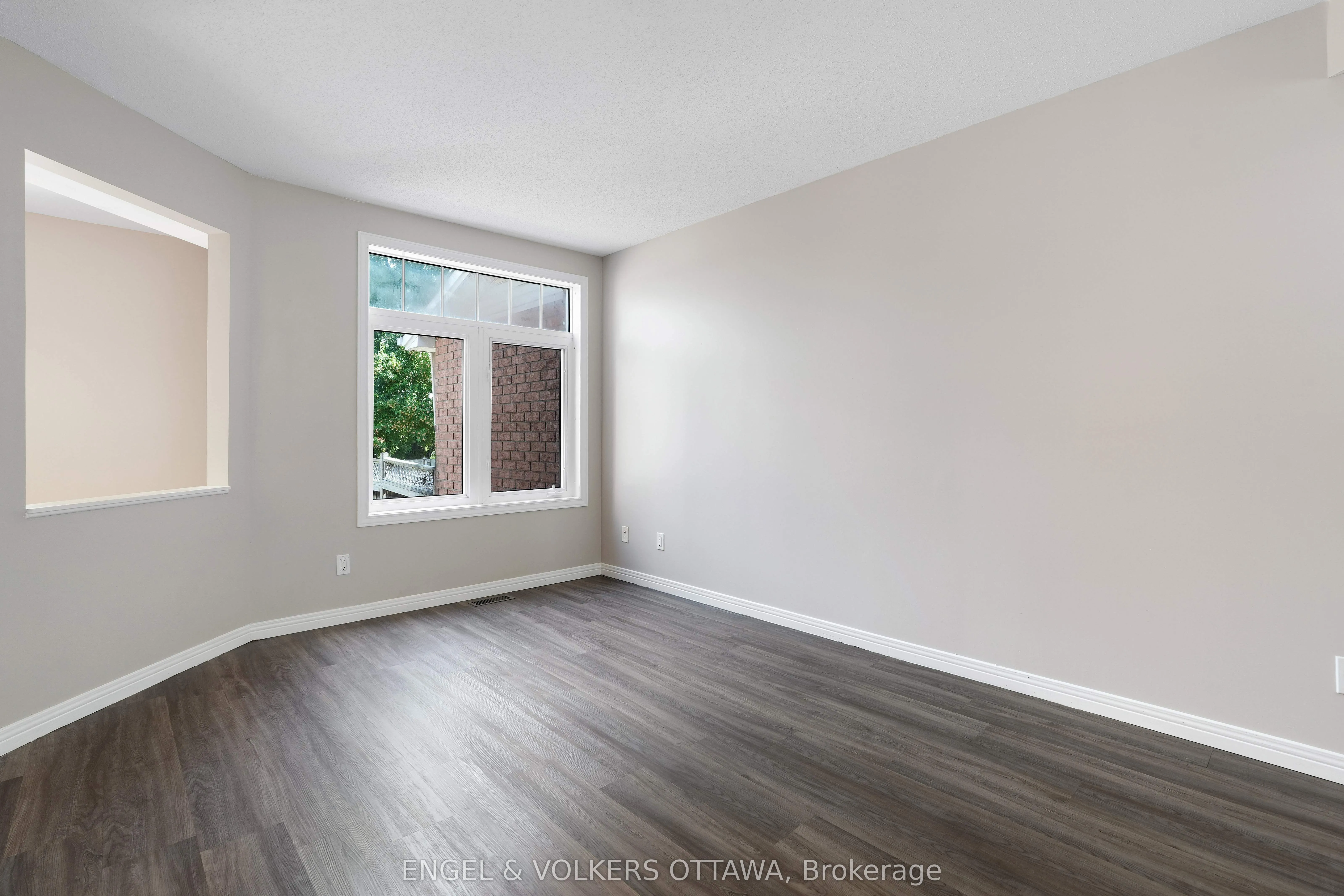551 Wild Shore Crescent