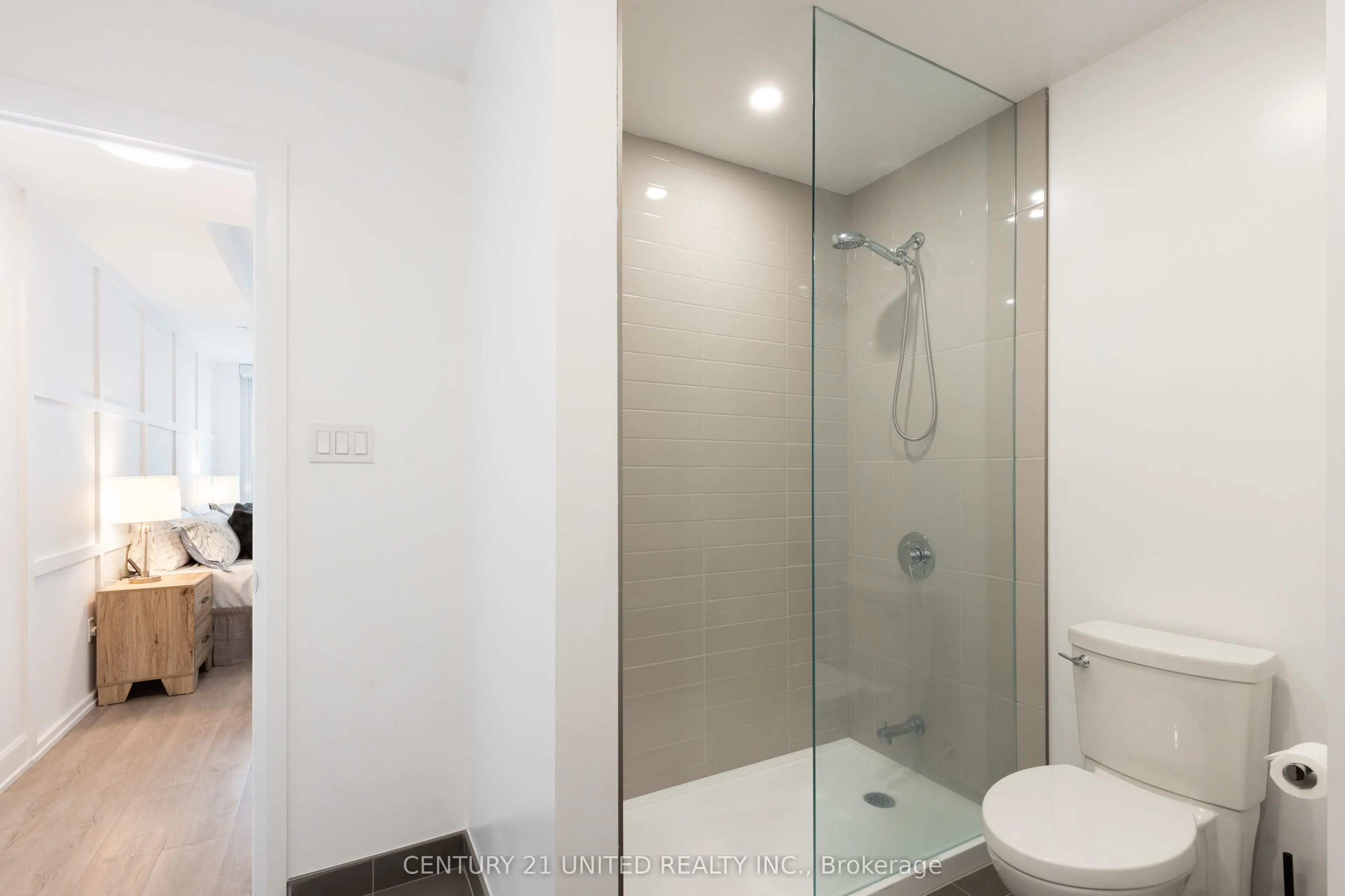 195 Hunter Street E, #705