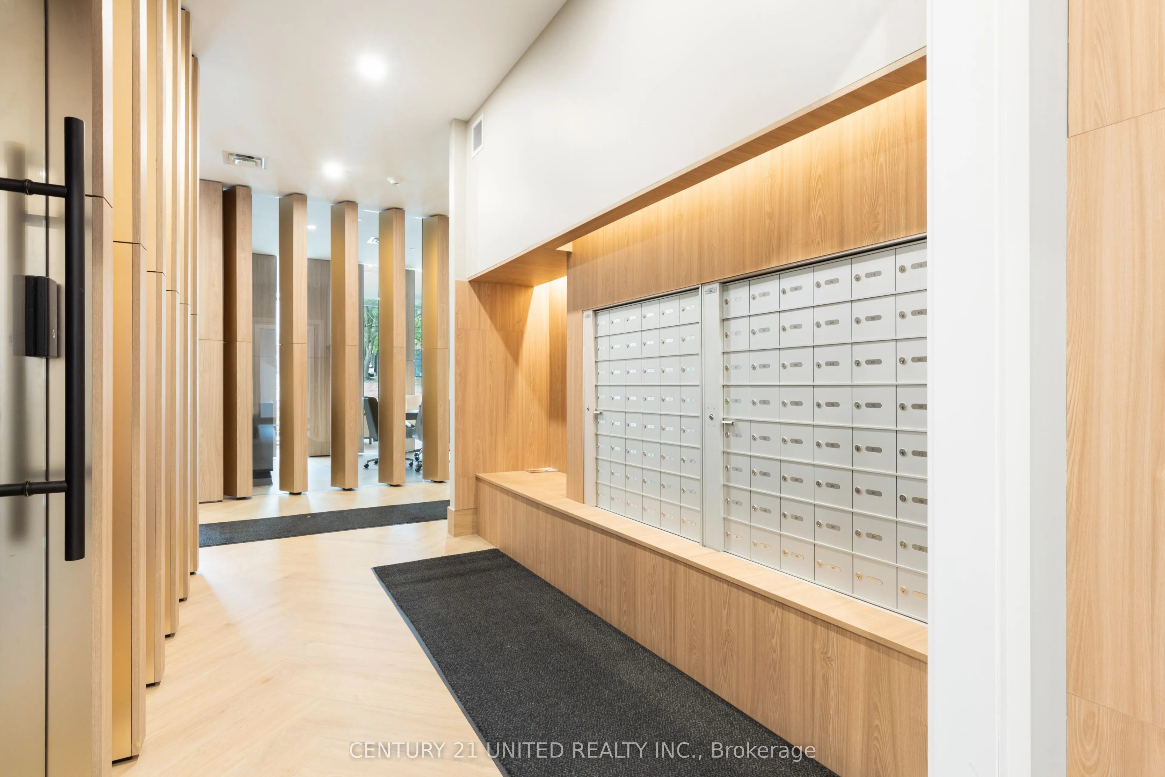 195 Hunter Street E, #705