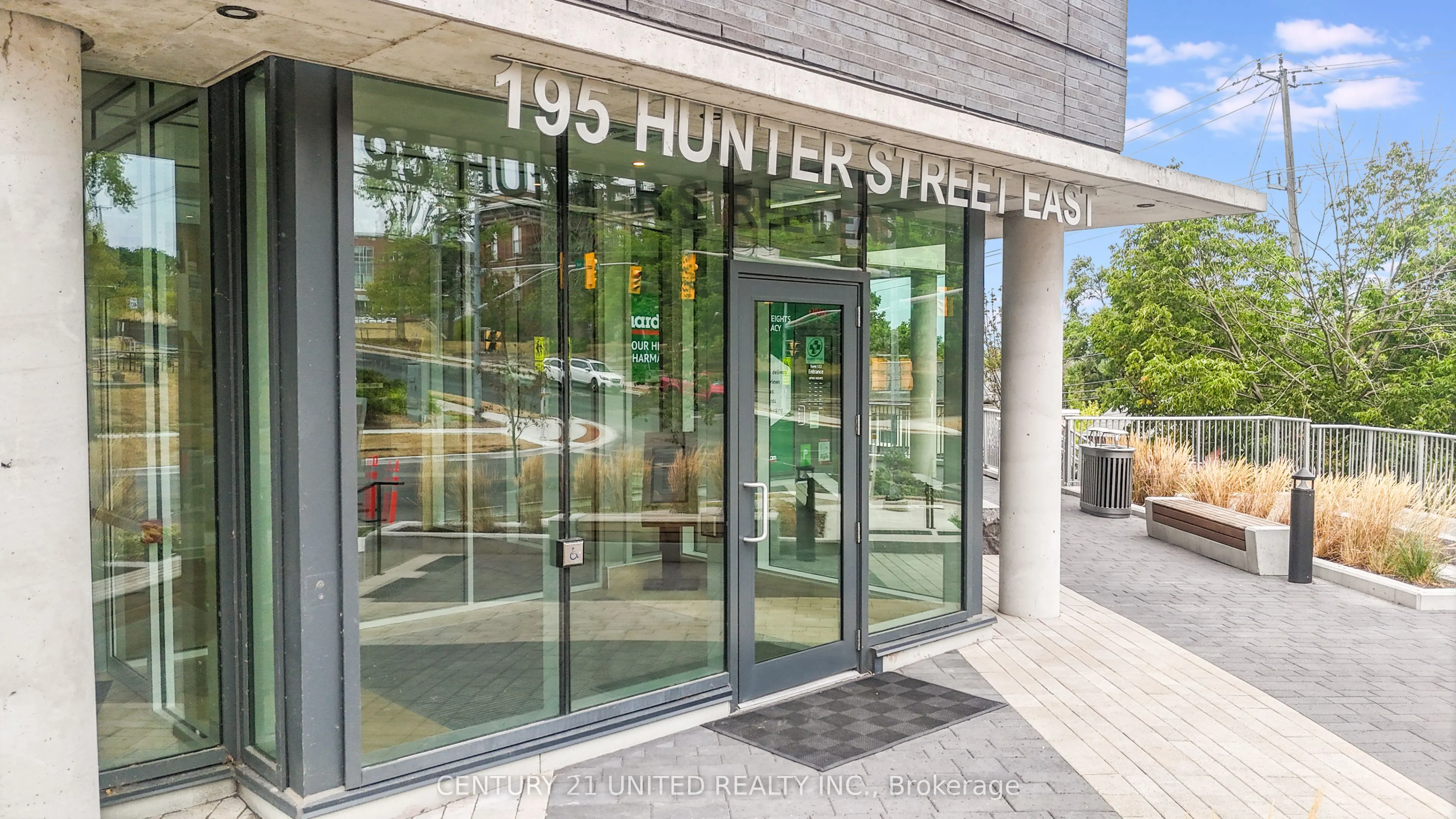 195 Hunter Street E, #705