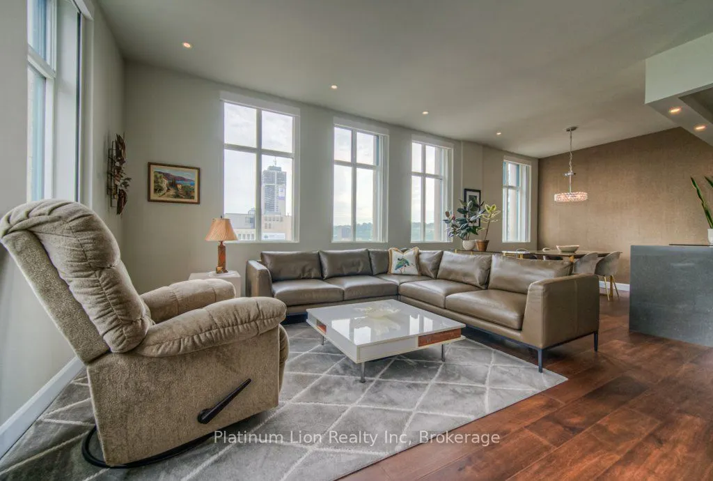 36 James Street S, #1102
