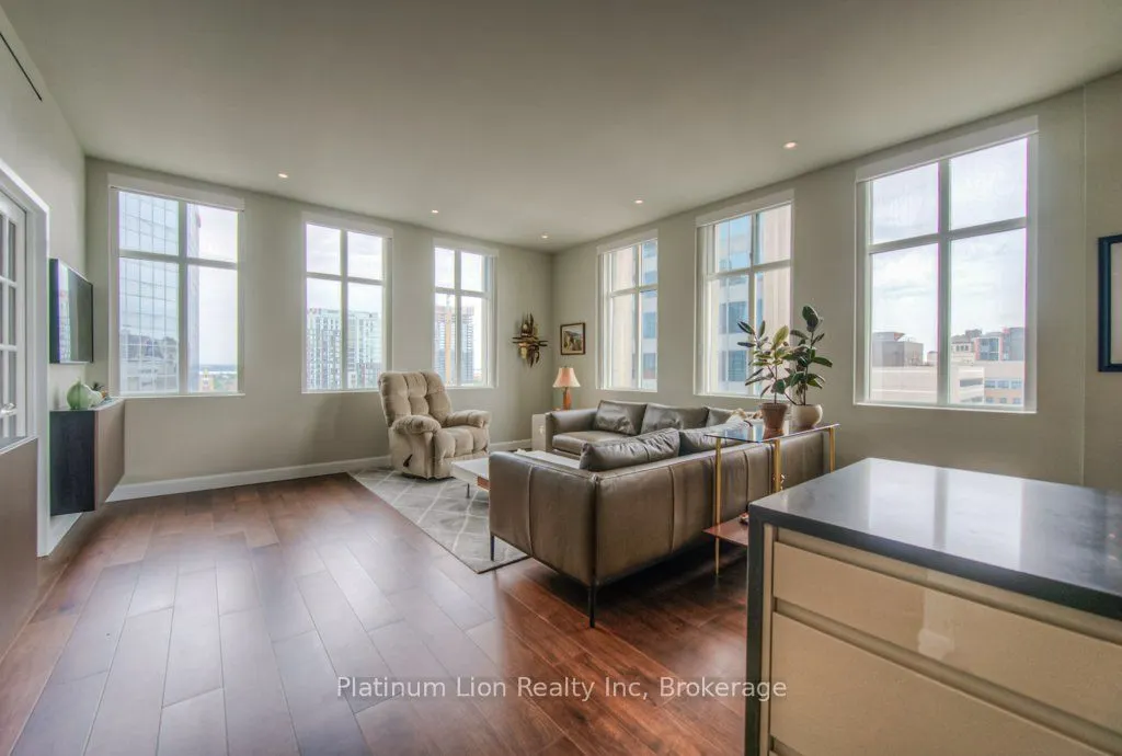 36 James Street S, #1102