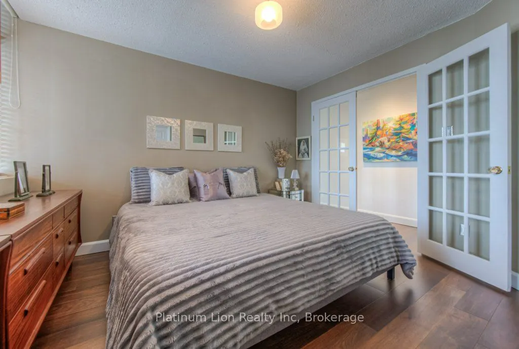 36 James Street S, #1102