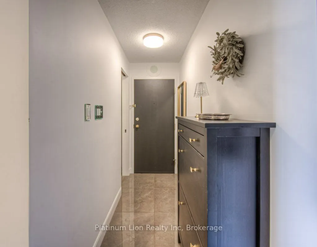 36 James Street S, #1102