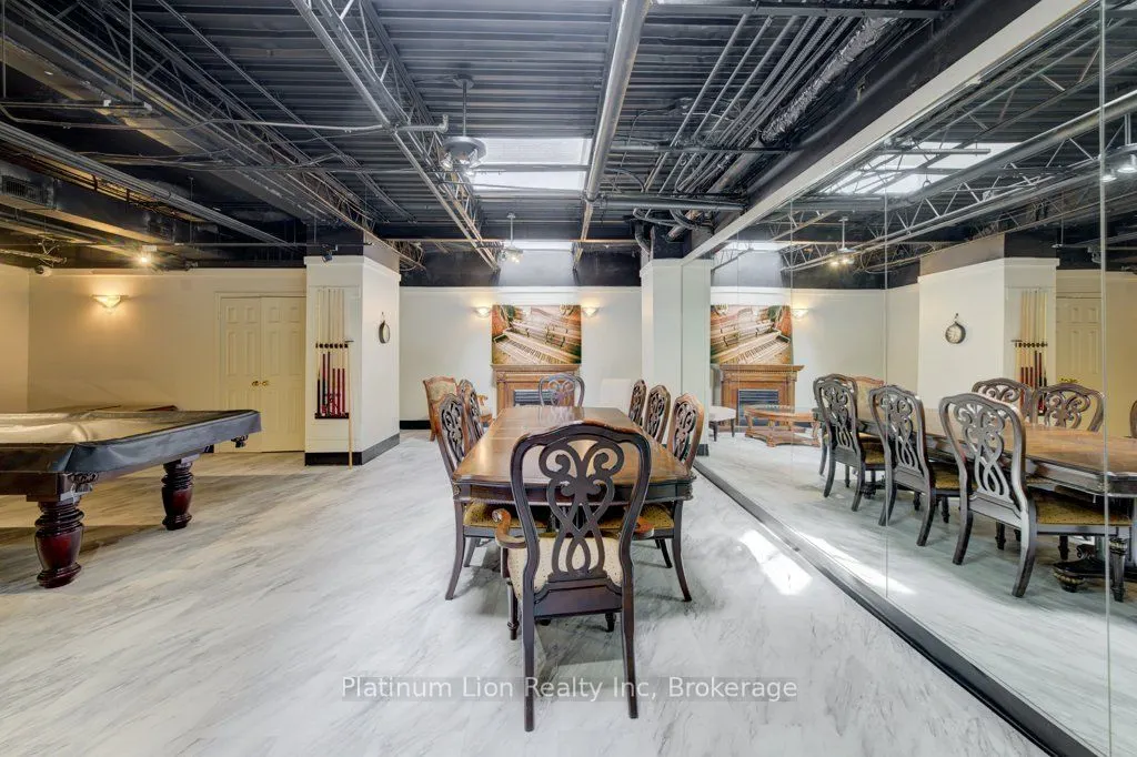 36 James Street S, #1102