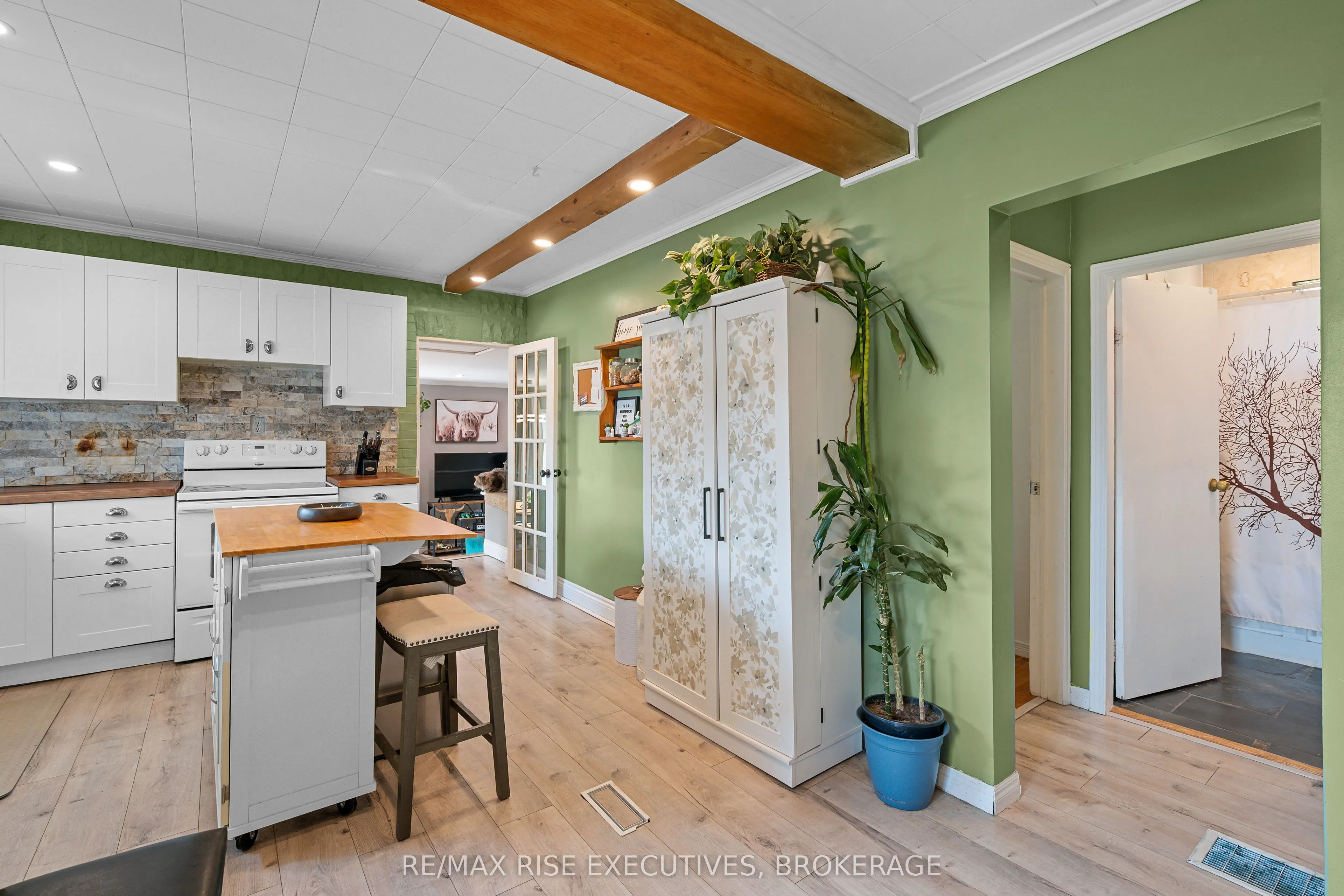 1224 Westbrook Road