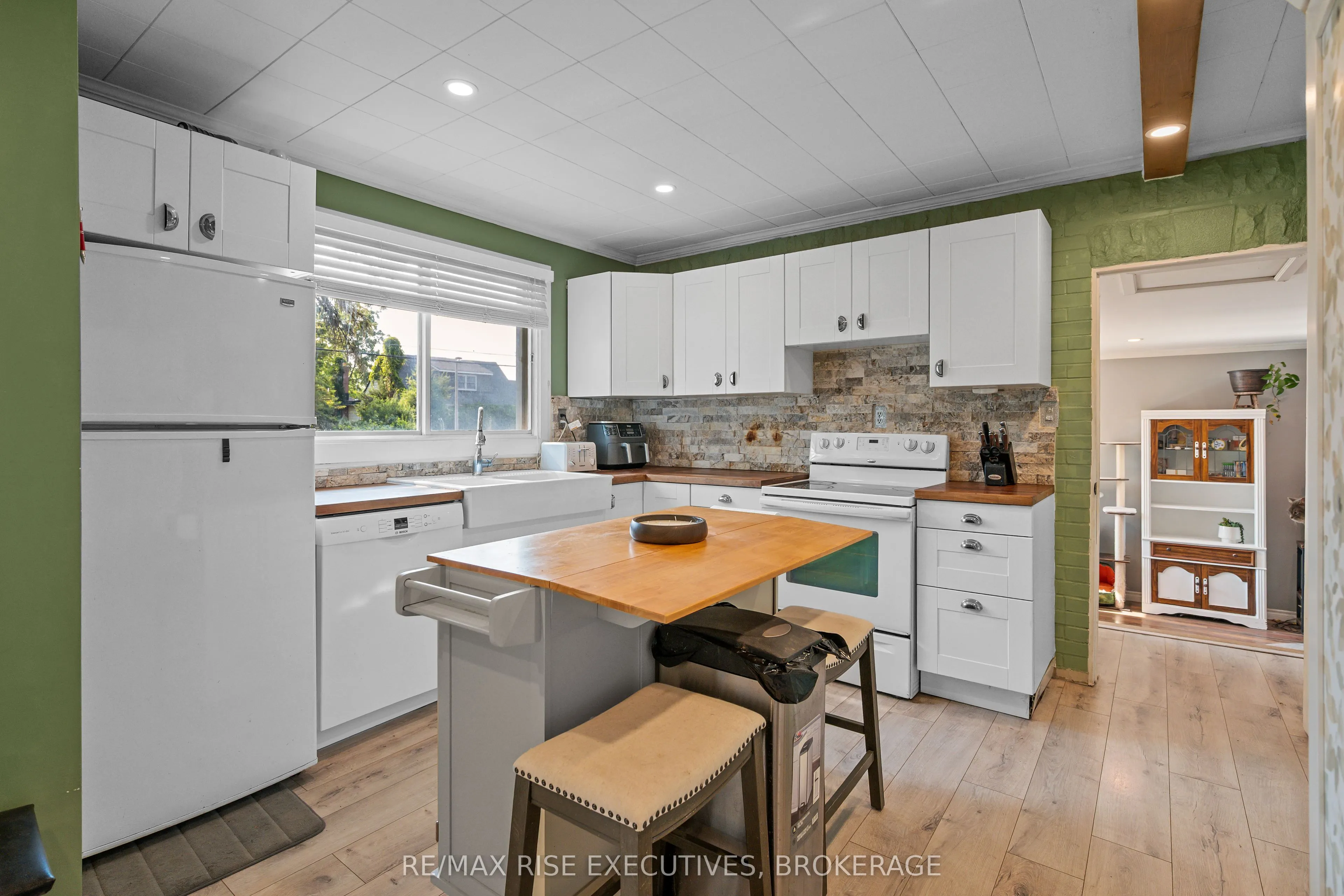 1224 Westbrook Road