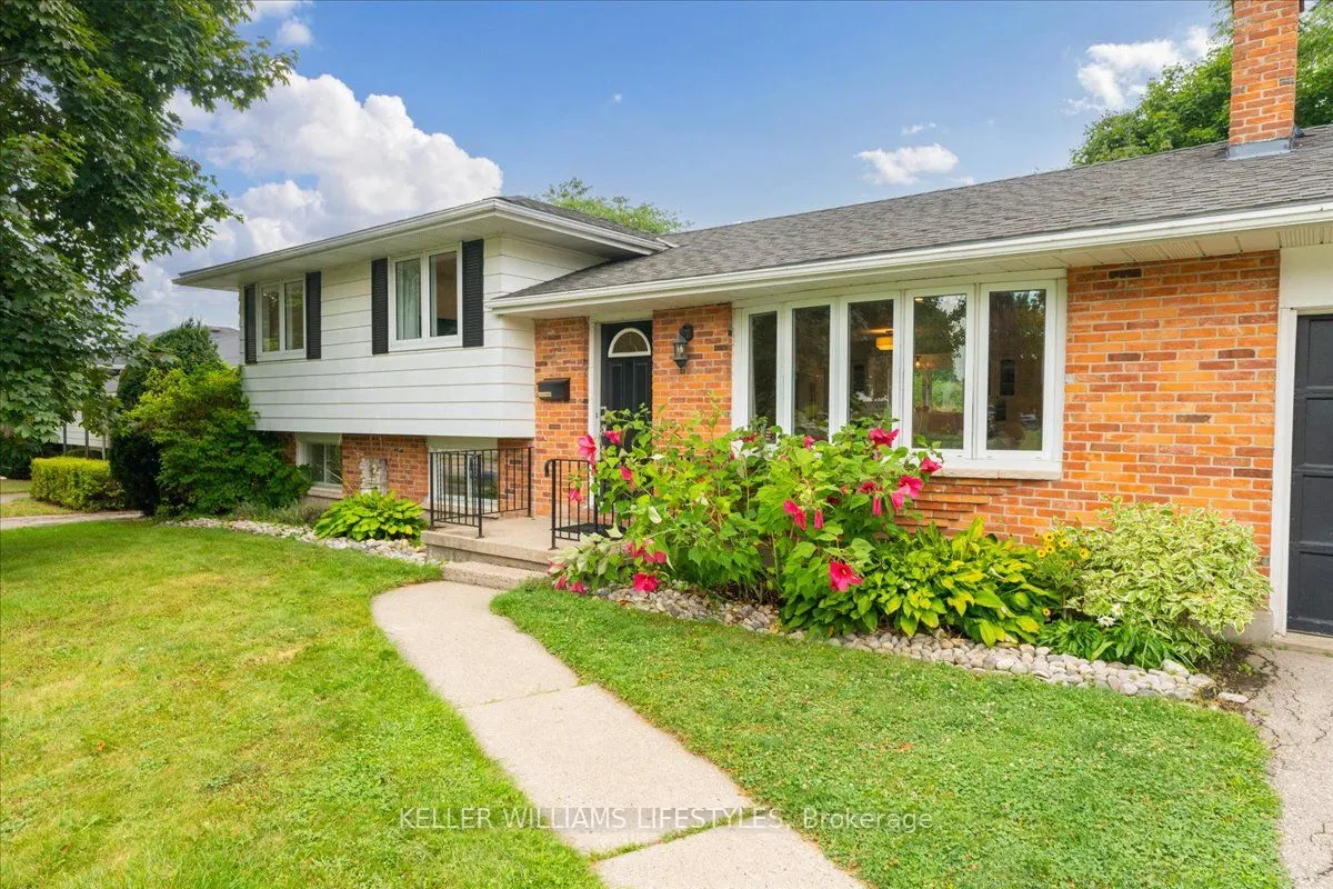 1071 St Croix Avenue