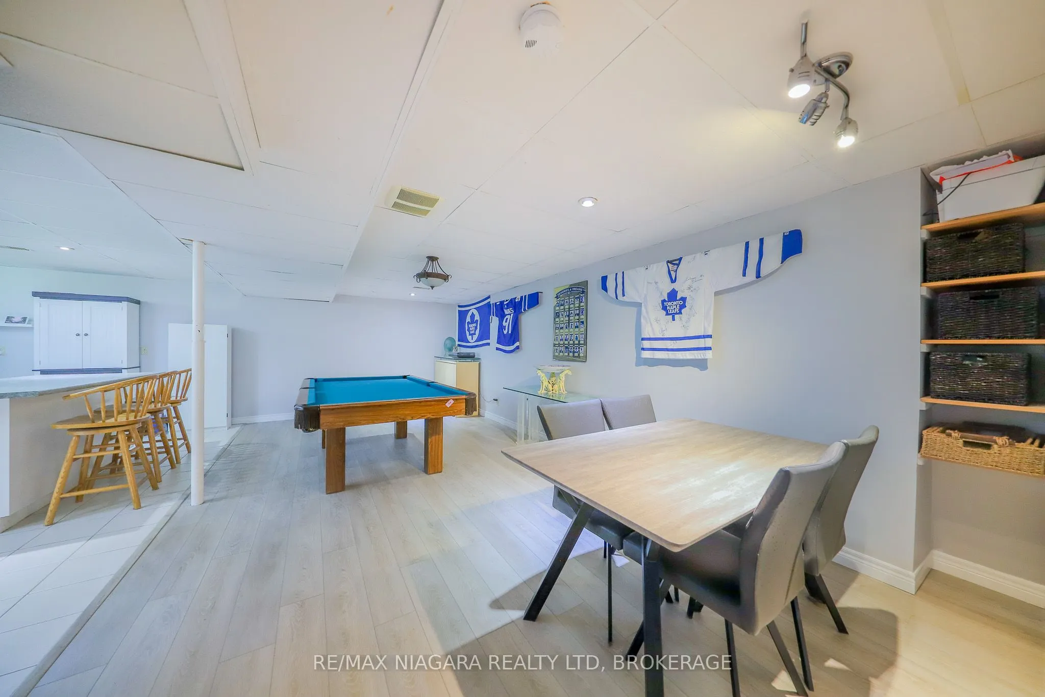 18 Roxborough Court