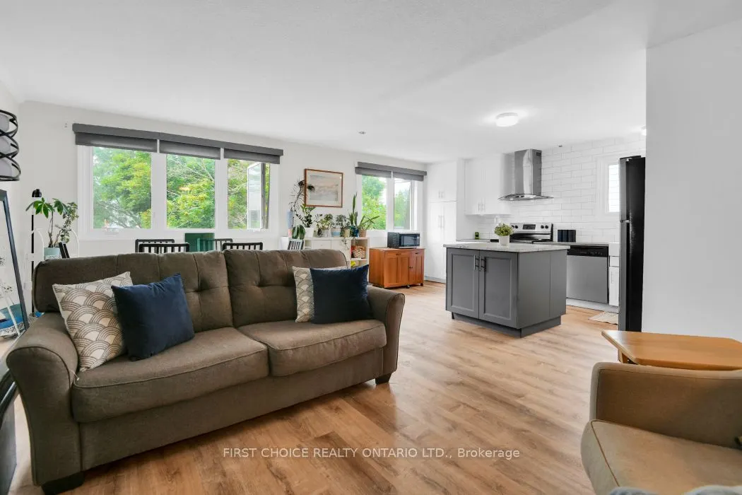 44 Oberon Street