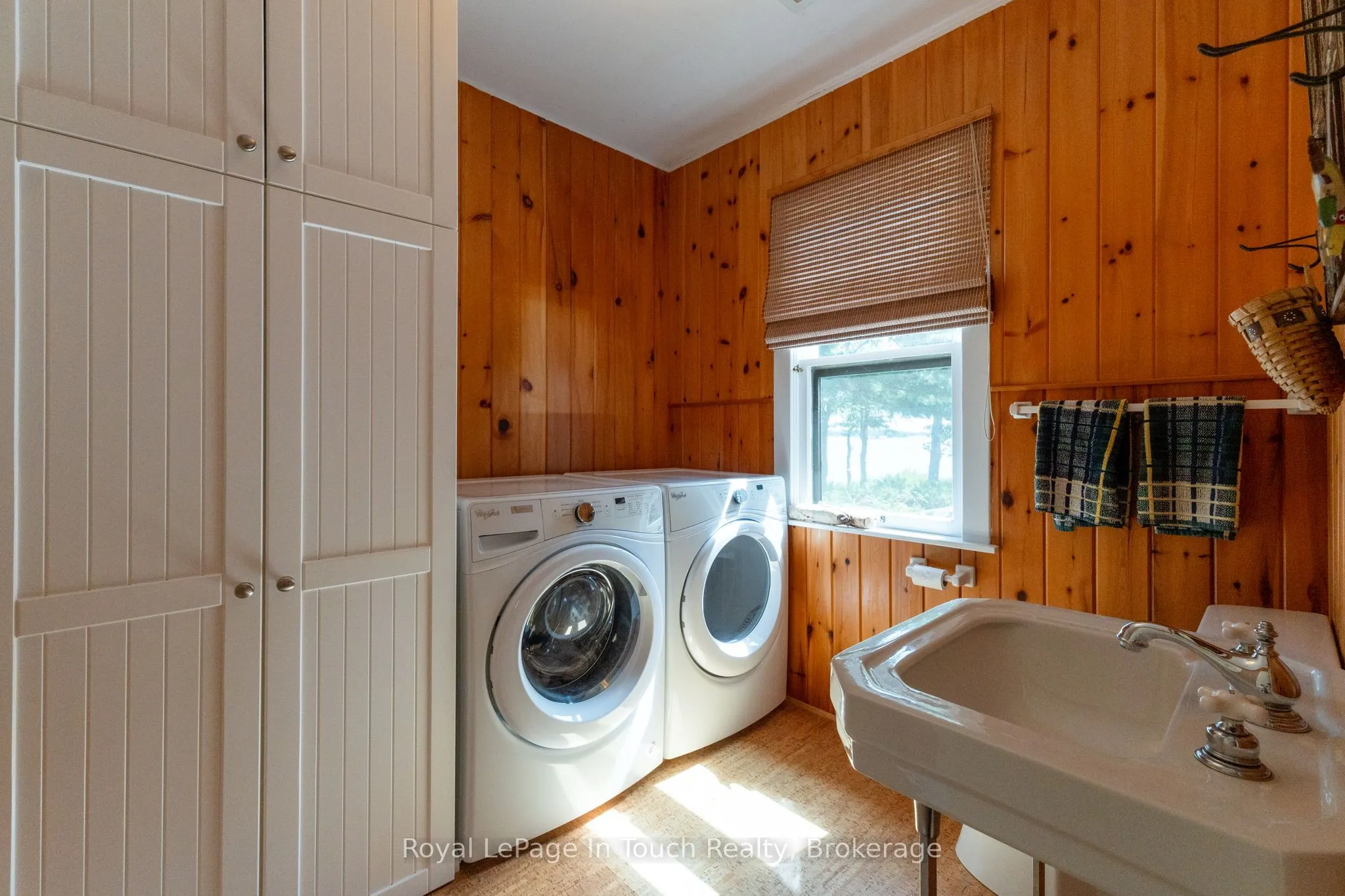 1 B181 Iona Island