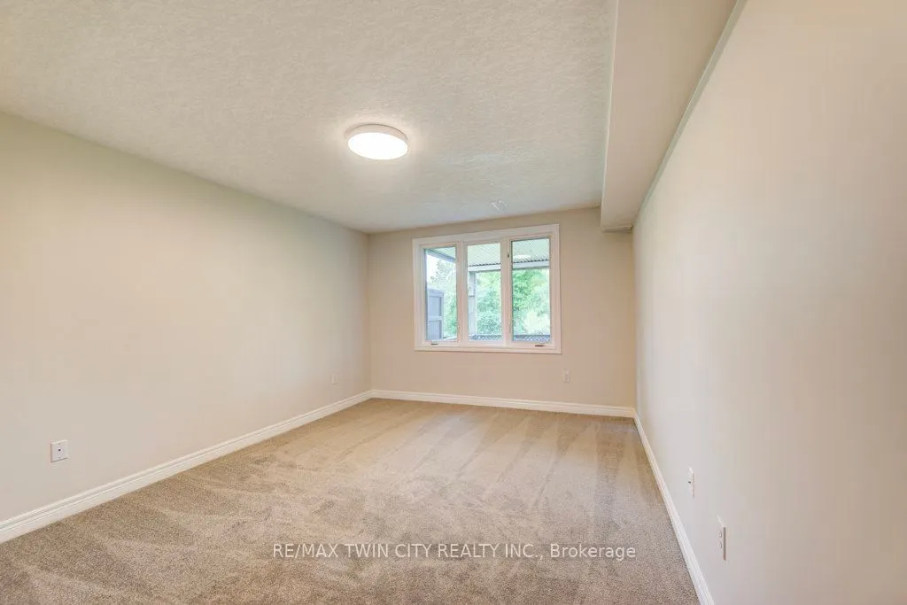 670 Salzburg Drive SW