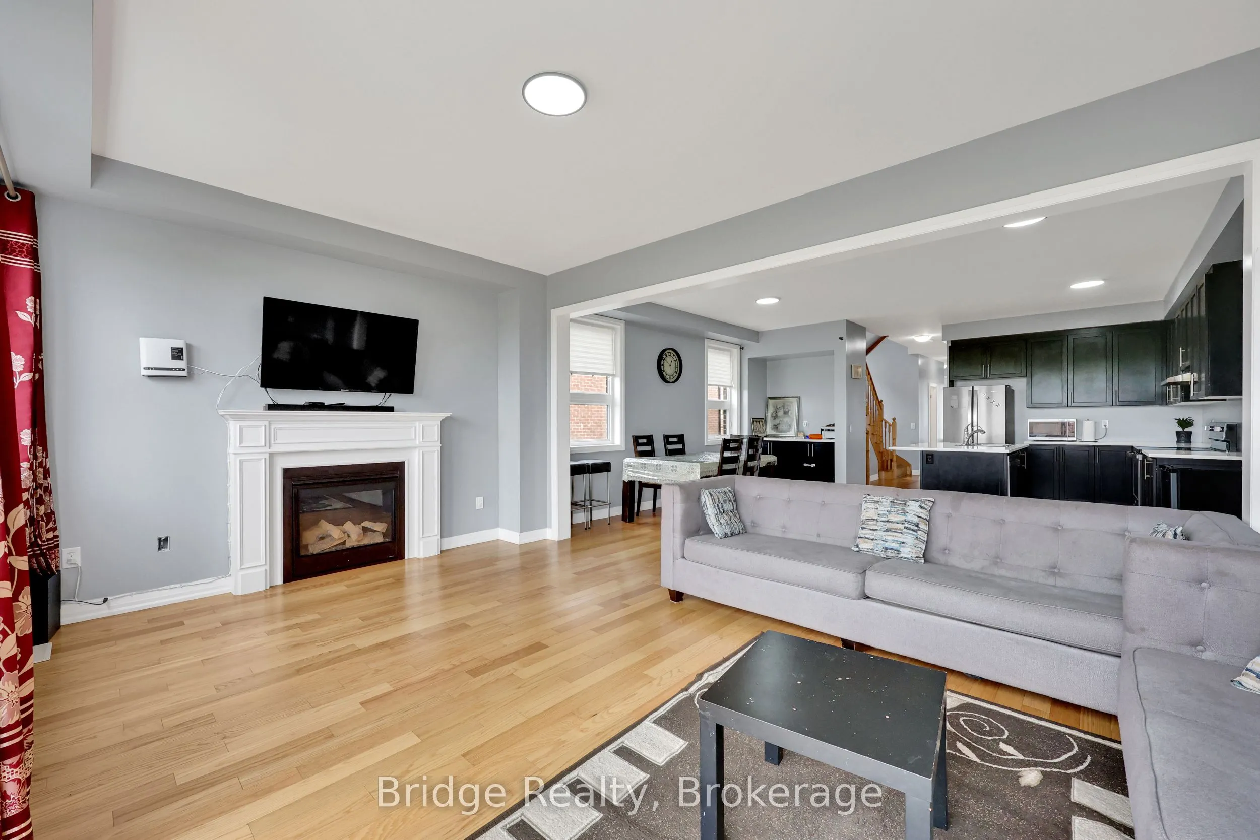 898 Sobeski Avenue