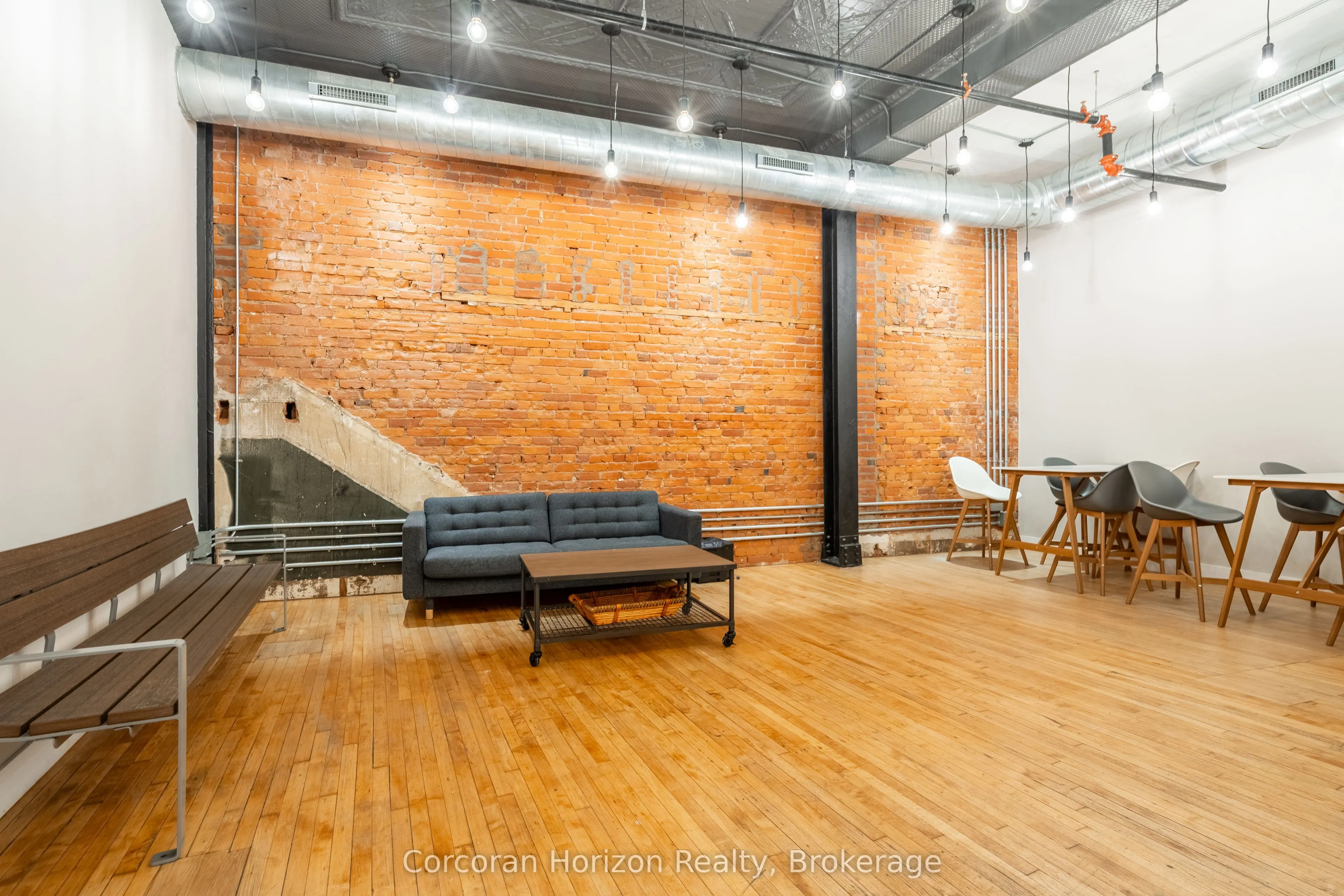 12 JAMES Street N, #201-B