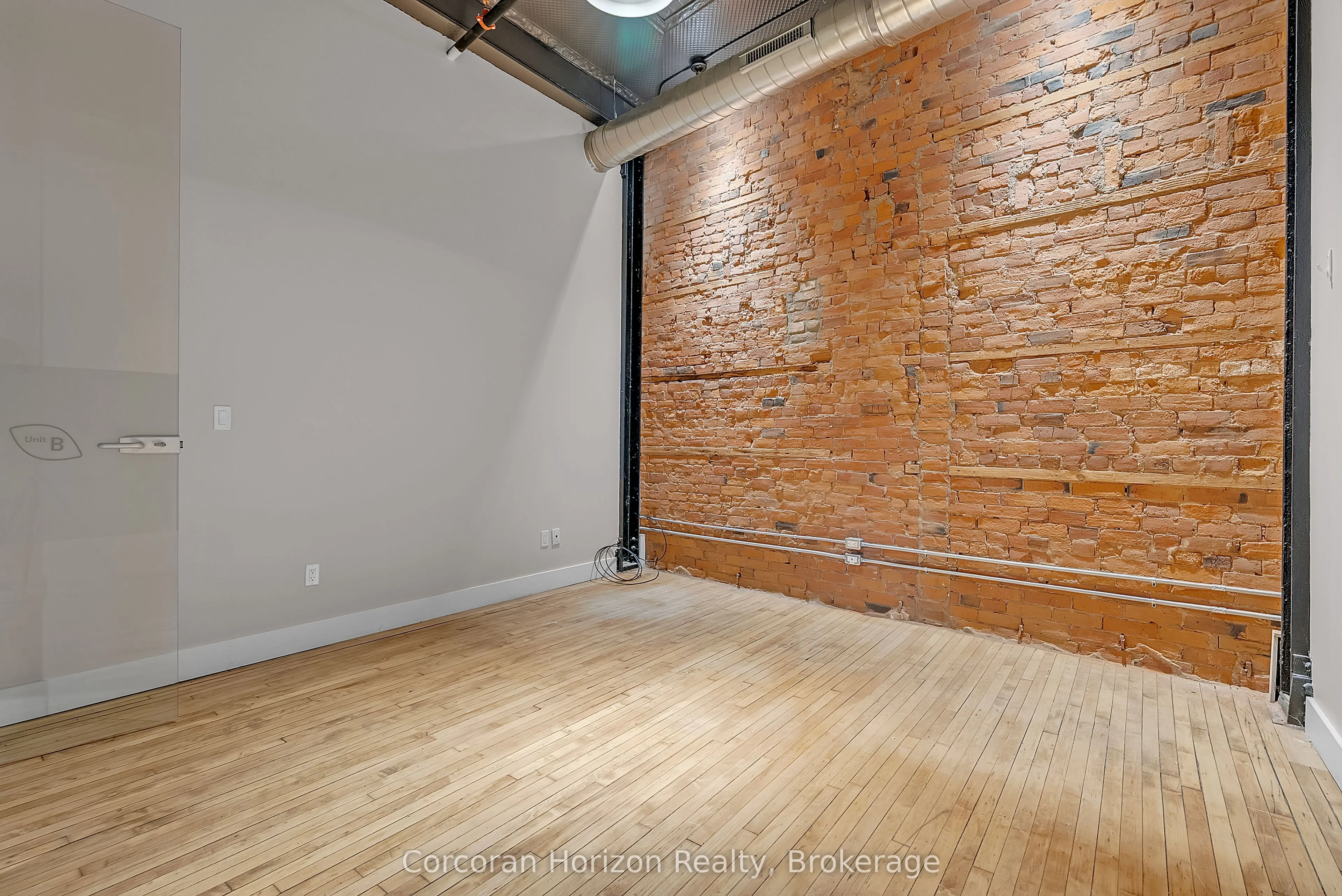 12 JAMES Street N, #201-B