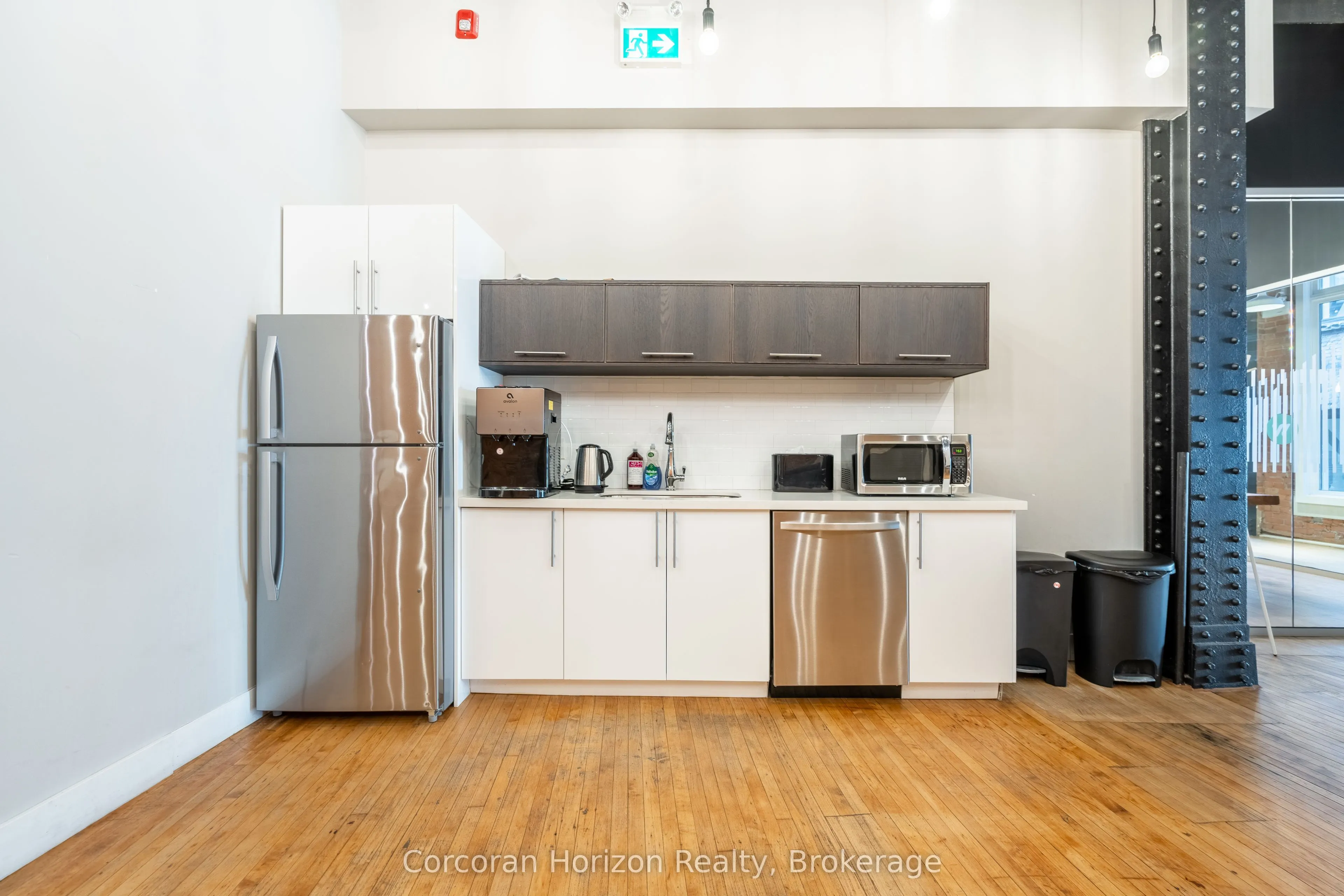 12 JAMES Street N, #201-B