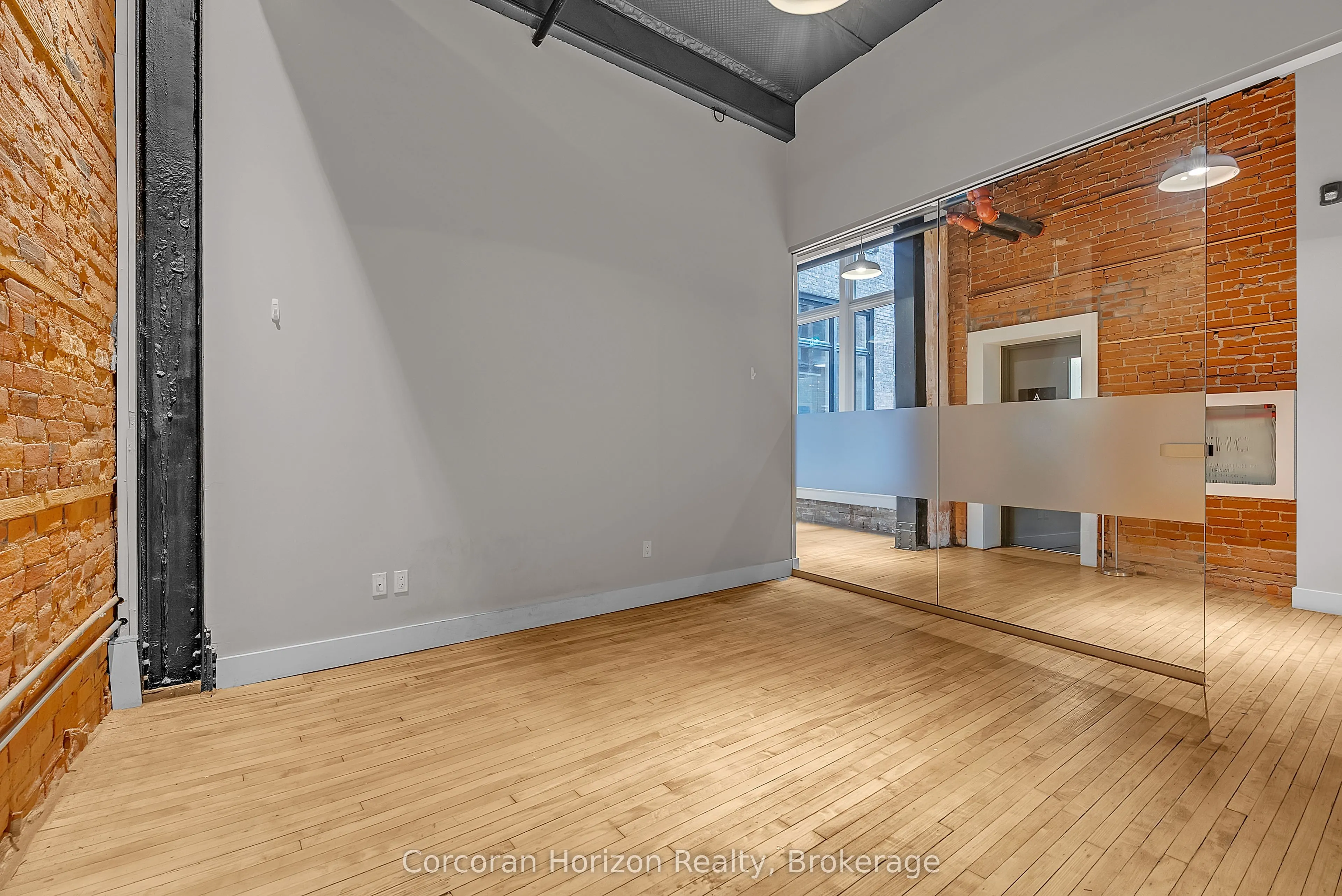12 JAMES Street N, #201-B