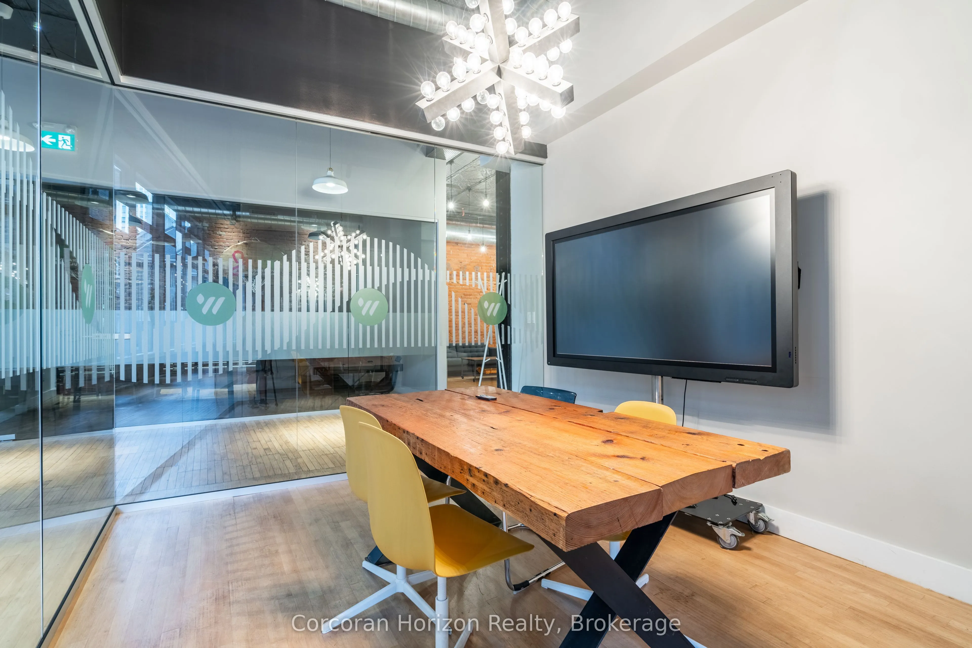 12 JAMES Street N, #201-B