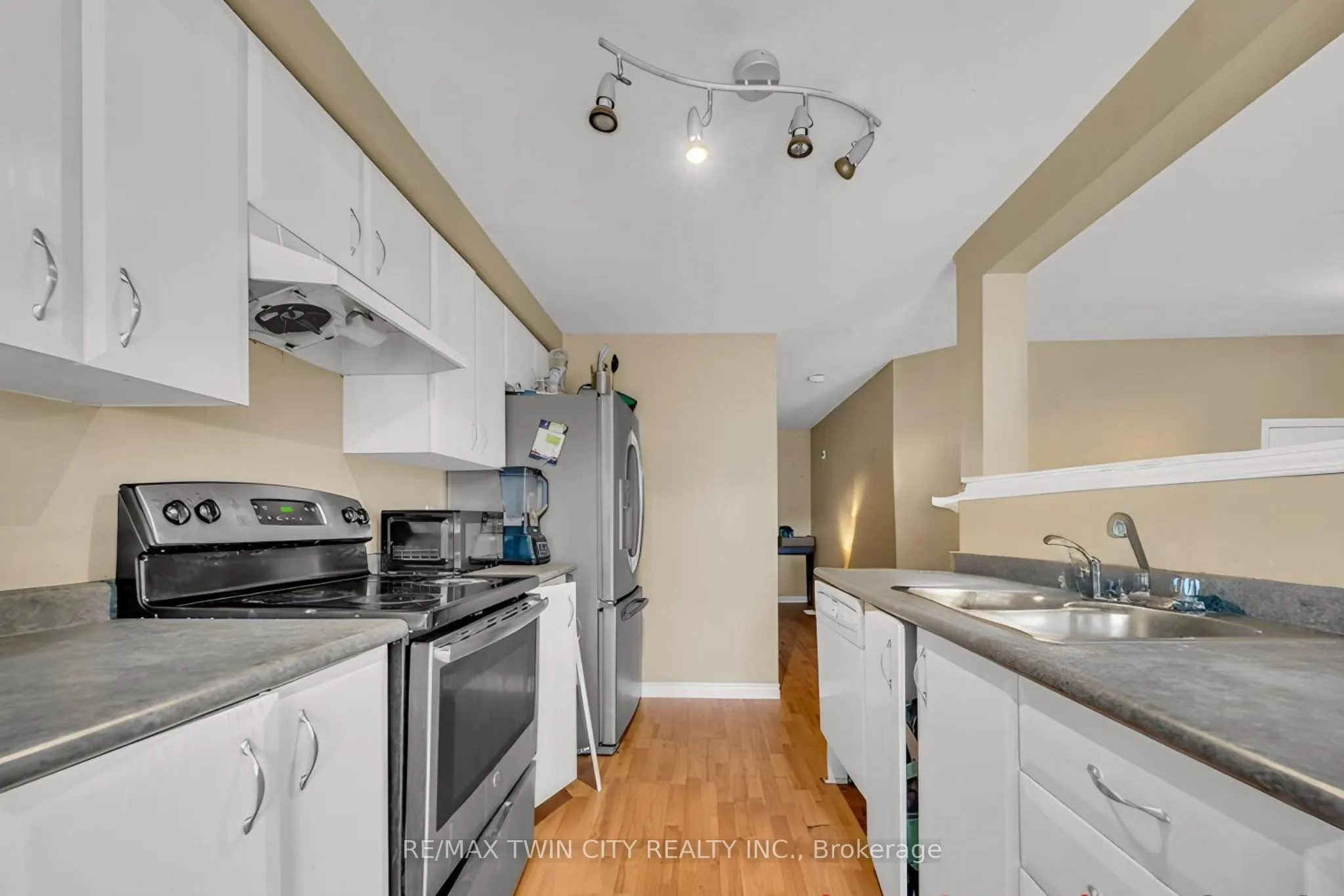 53 Foxglove Crescent