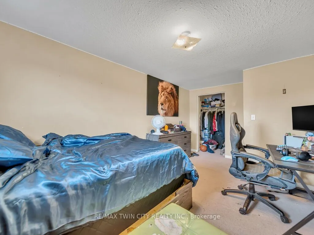 53 Foxglove Crescent