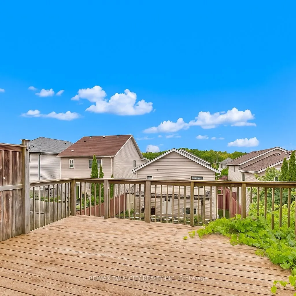 53 Foxglove Crescent