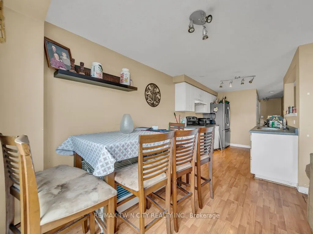 53 Foxglove Crescent
