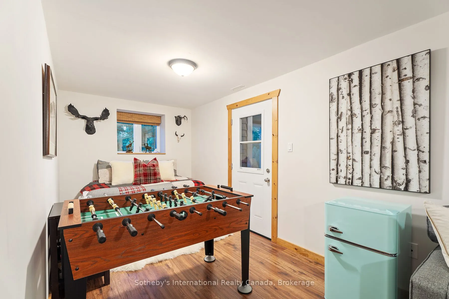 1111 Maplehurst Drive