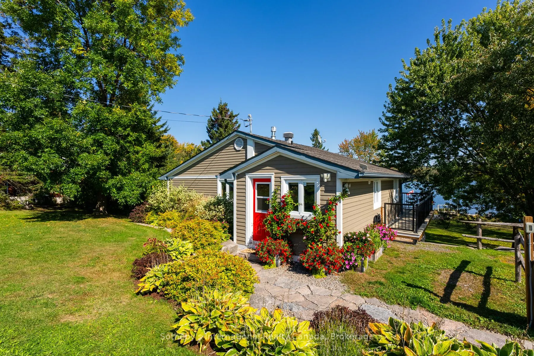 1111 Maplehurst Drive
