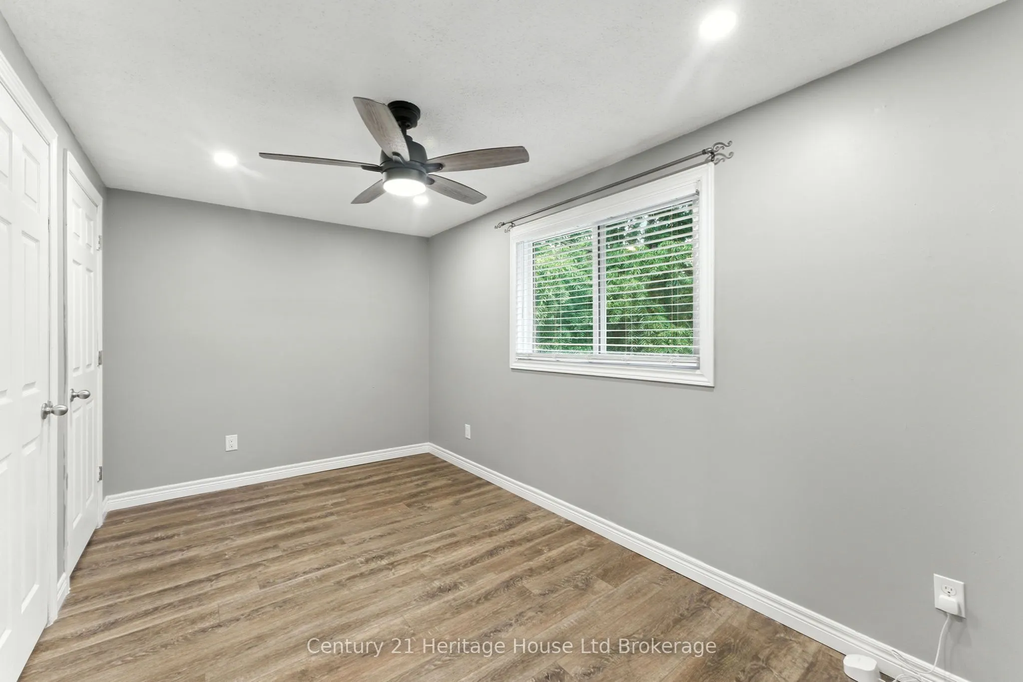 141 Bay Street, #25