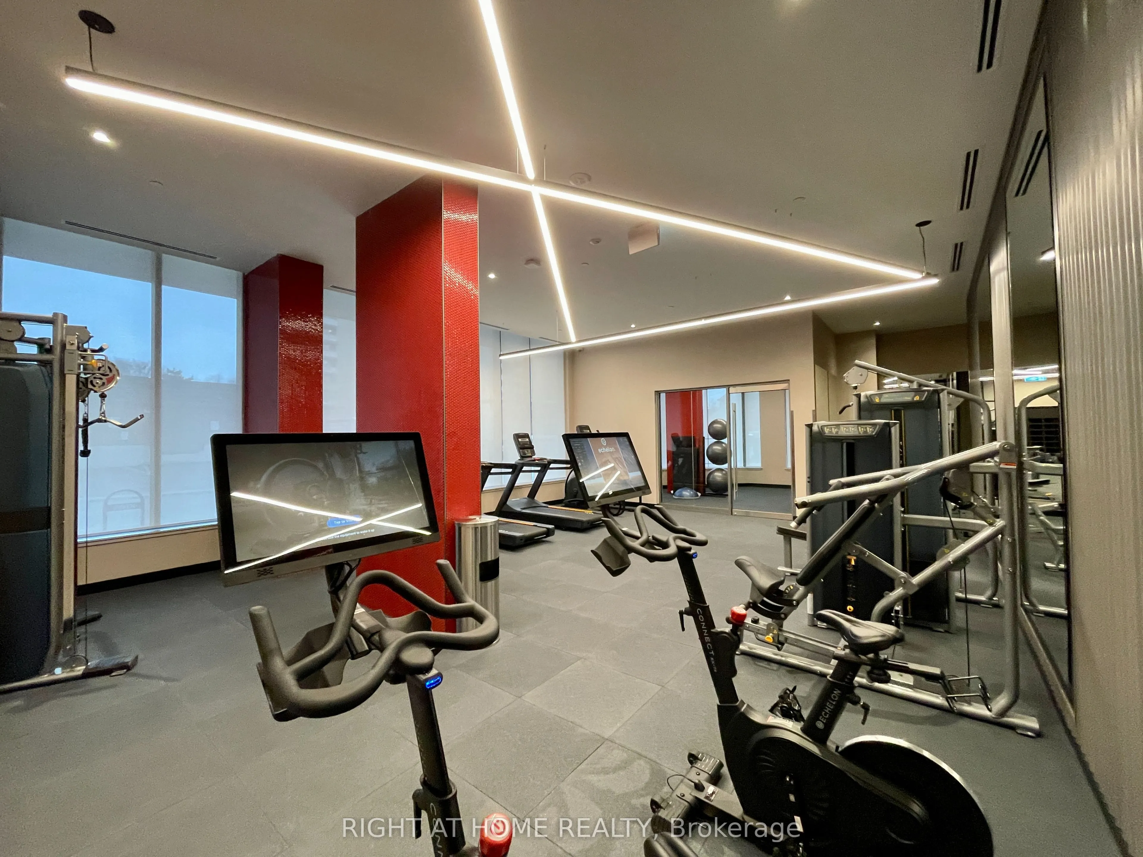 212 King William Street, #515