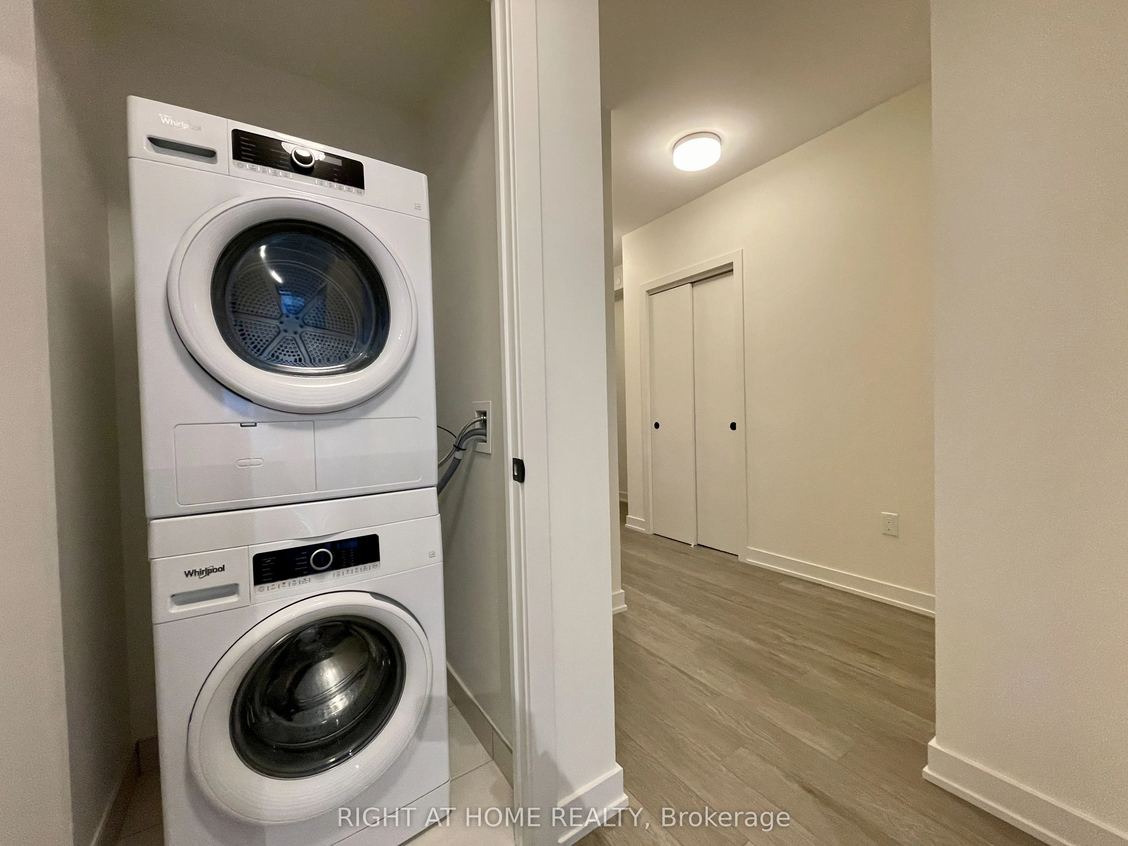 212 King William Street, #515