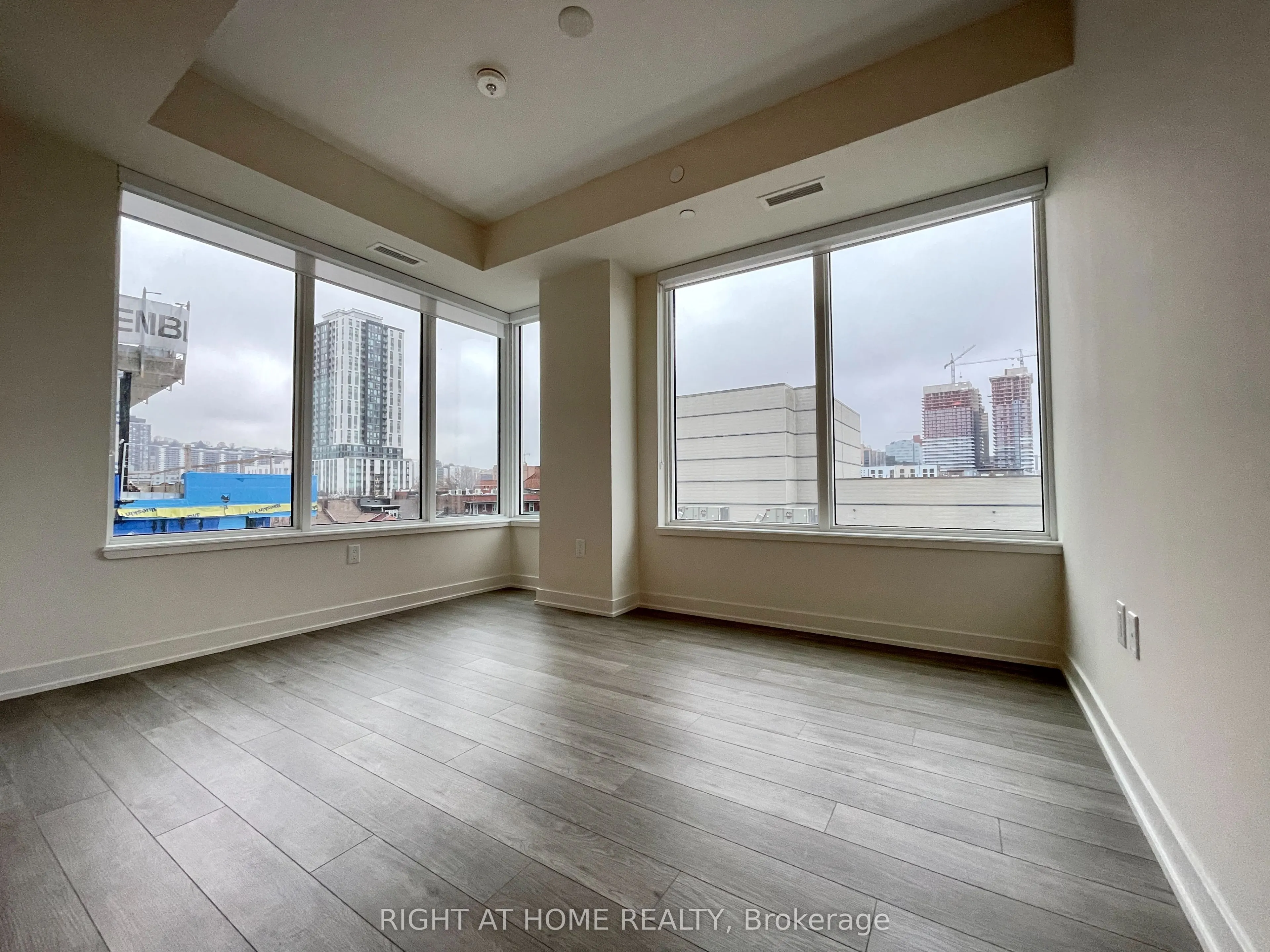 212 King William Street, #515