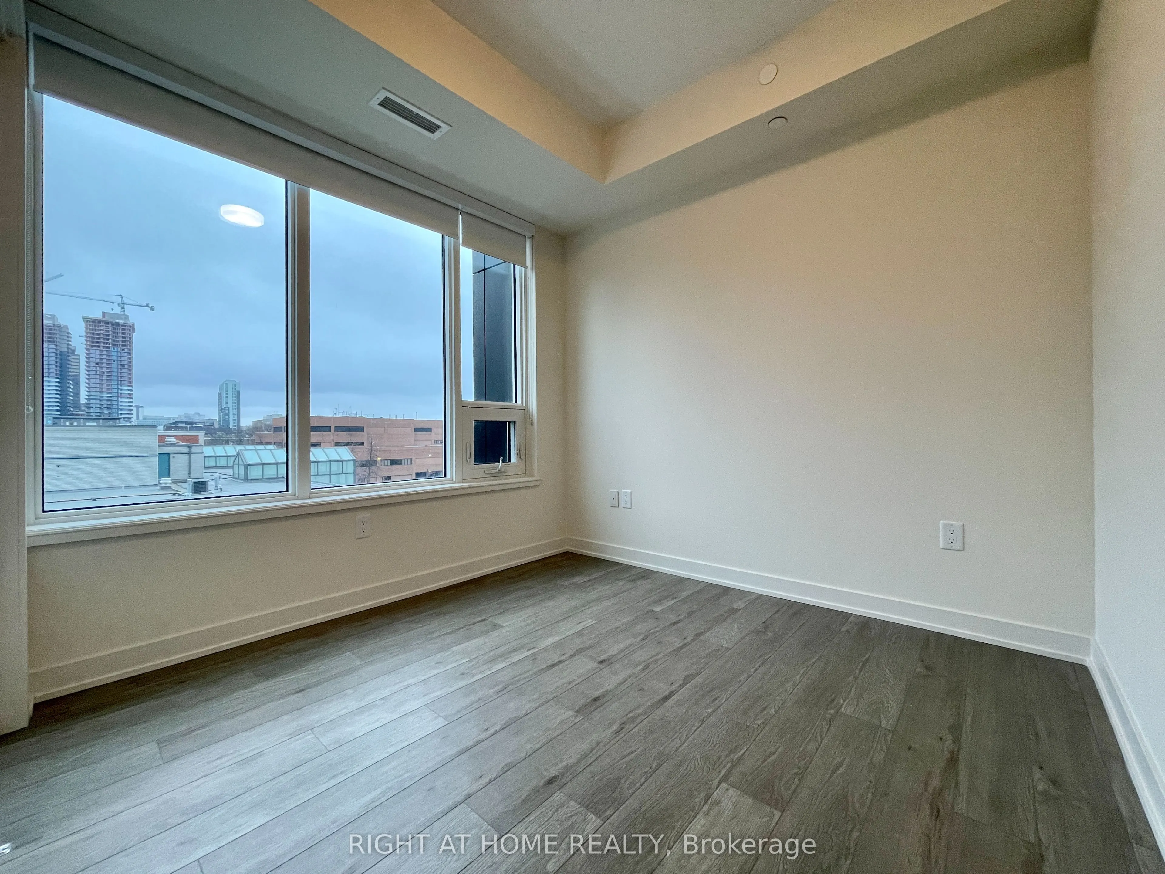 212 King William Street, #515