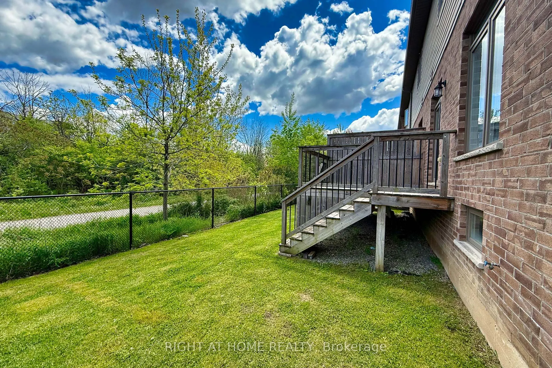 71 Southshore Crescent