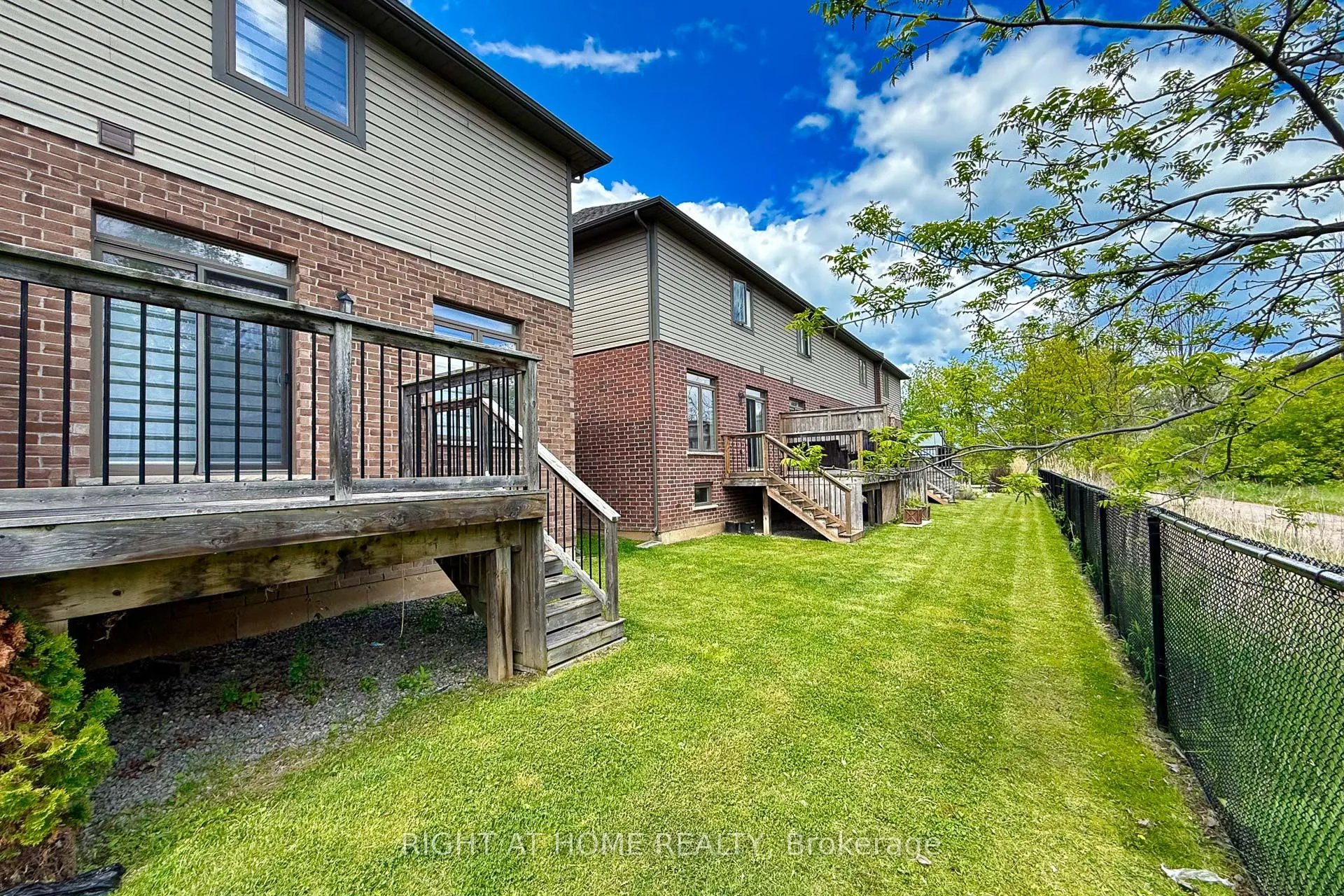 71 Southshore Crescent